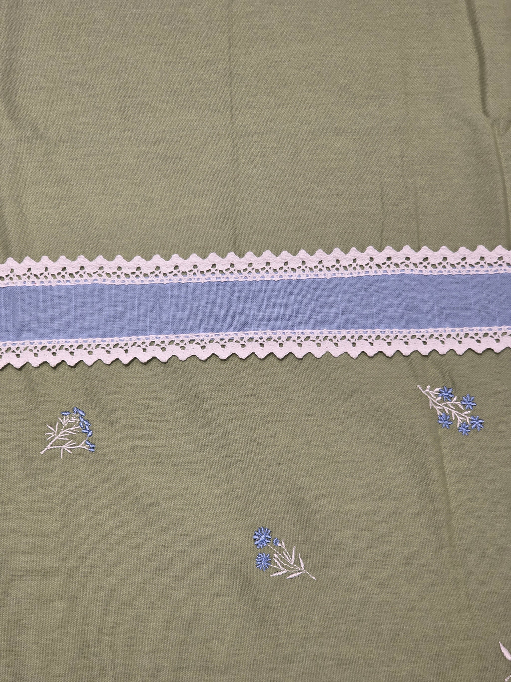 King Size Embroidered Lace Bedsheet Set