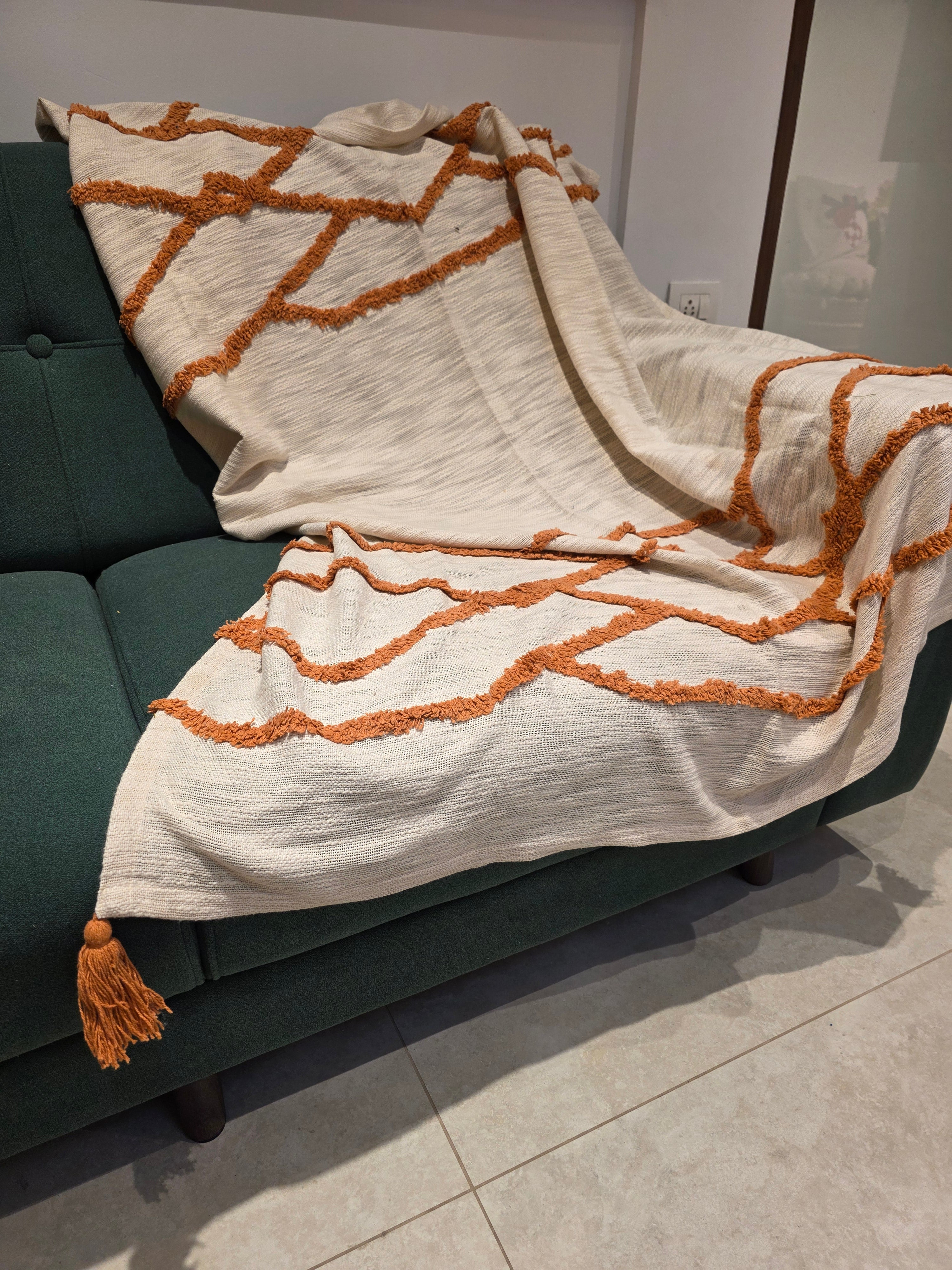 Tufted Sofa Throws (K)