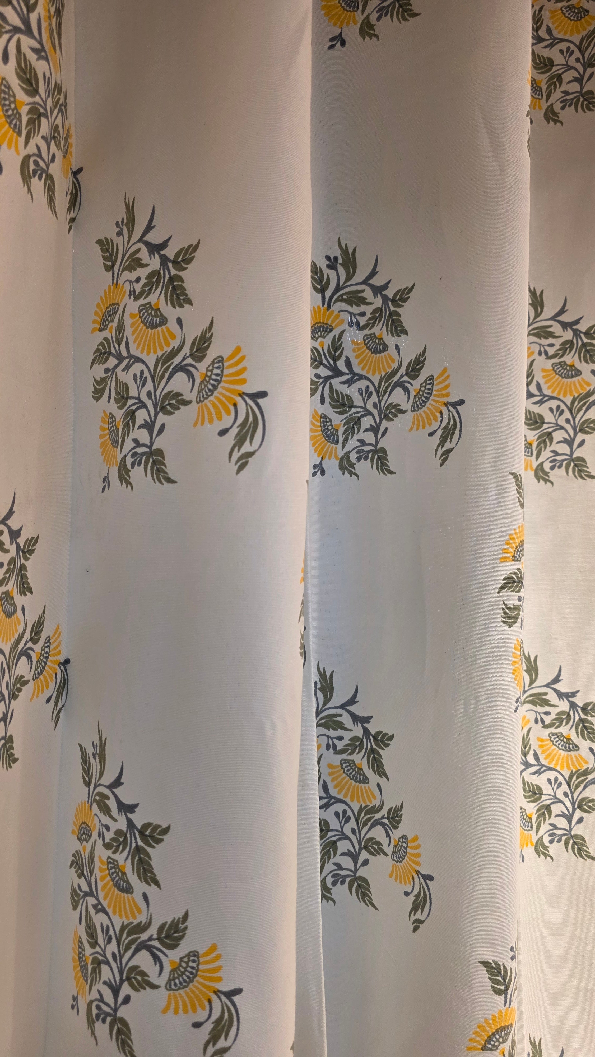 Cotton Curtain – 7 ft