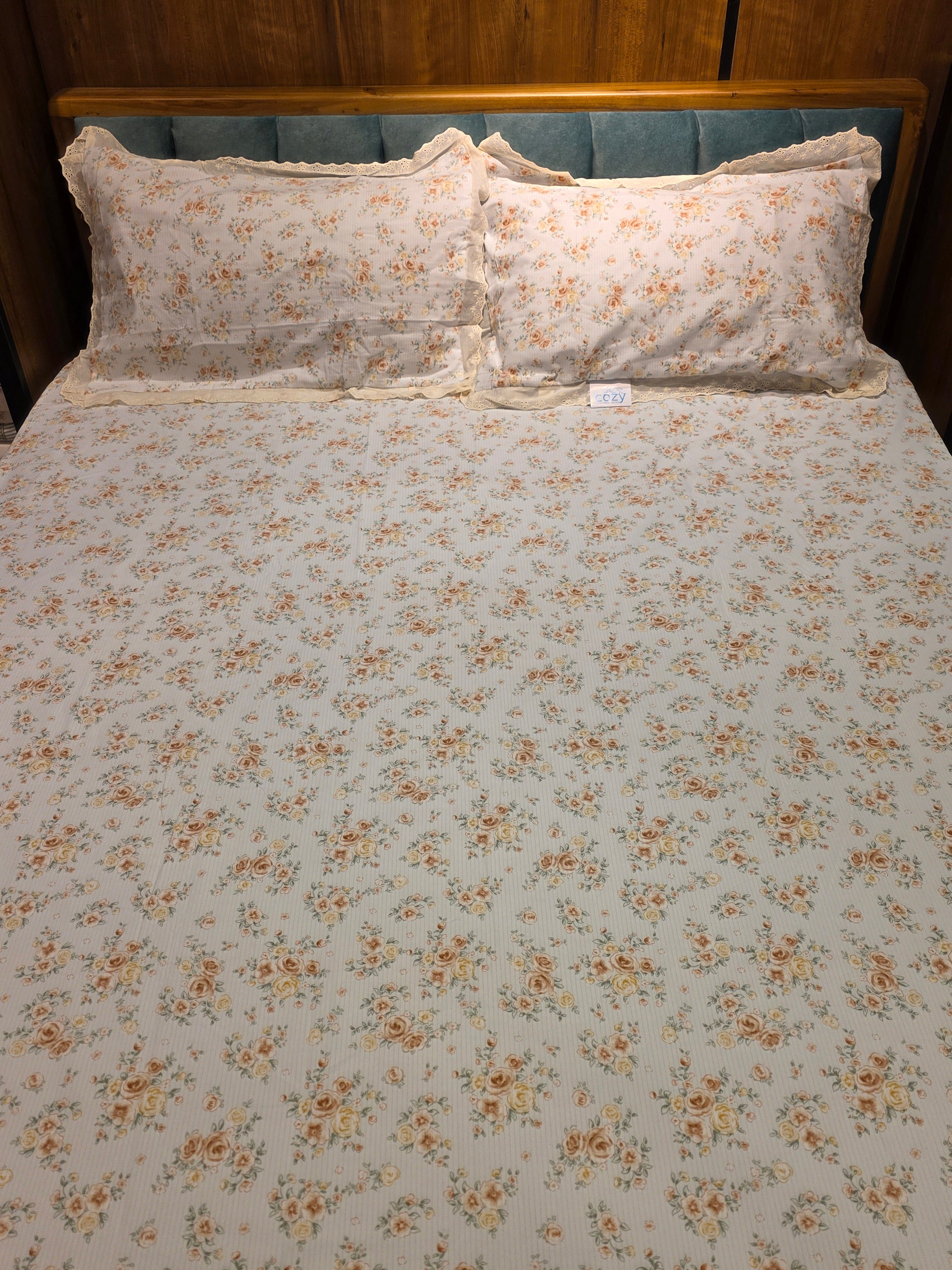 Queen Size Lace Bedsheet Set