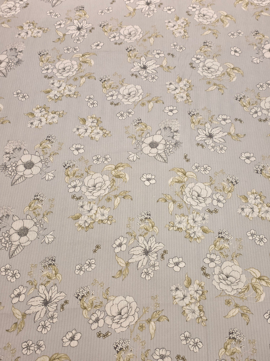 Queen Size Lace Bedsheet Set