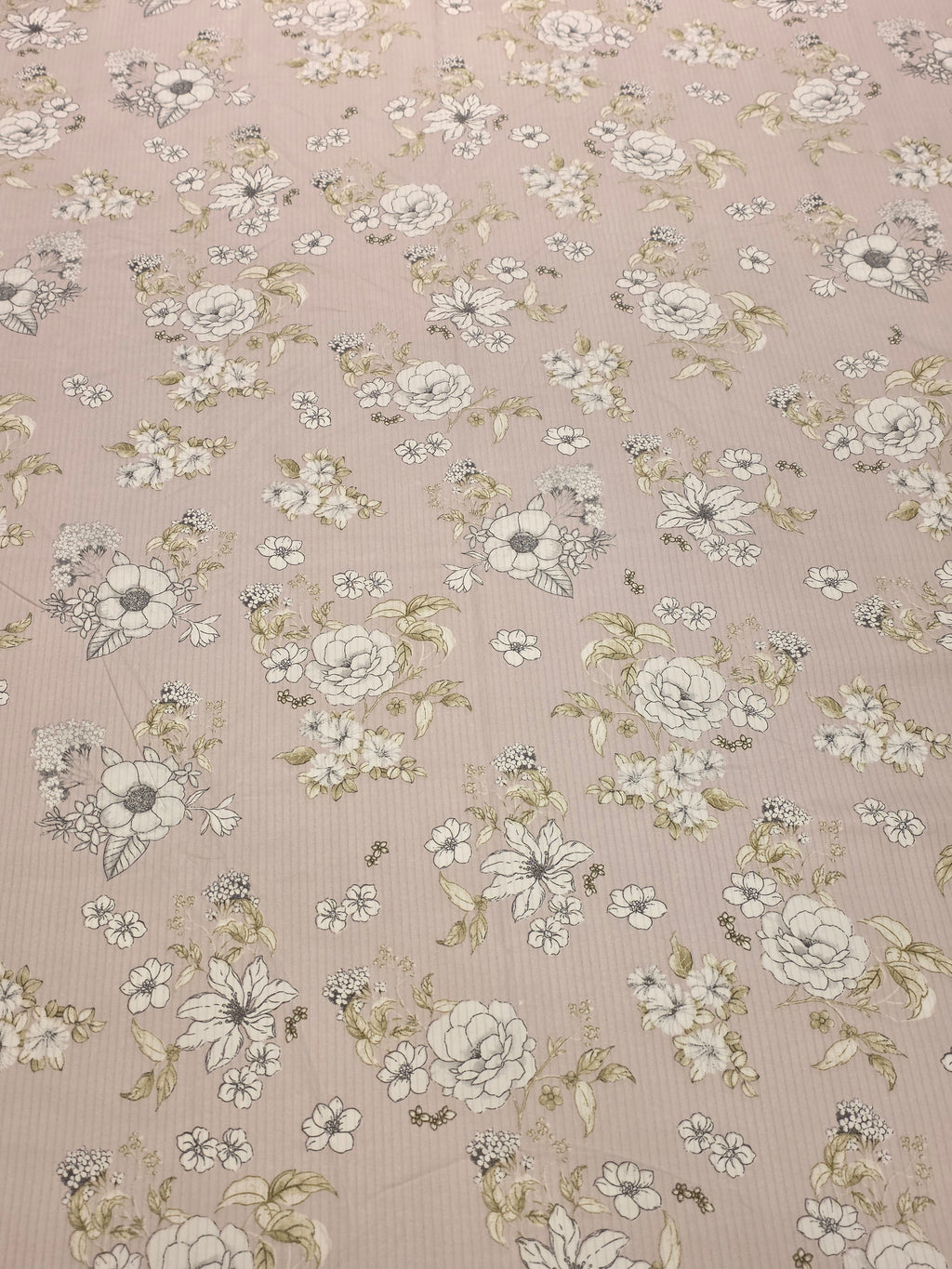 Queen Size Lace Bedsheet Set