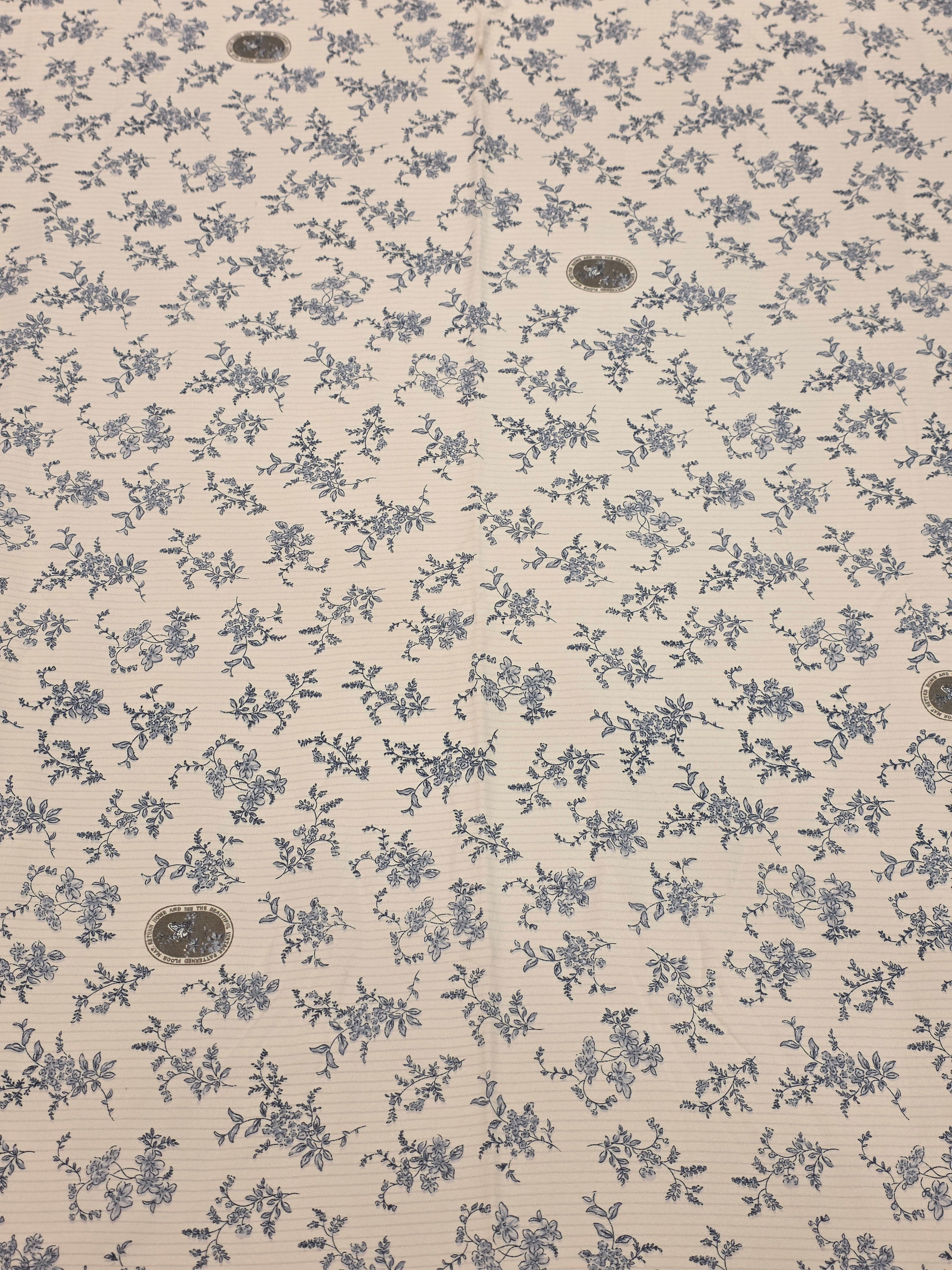 Queen Size Lace Bedsheet Set