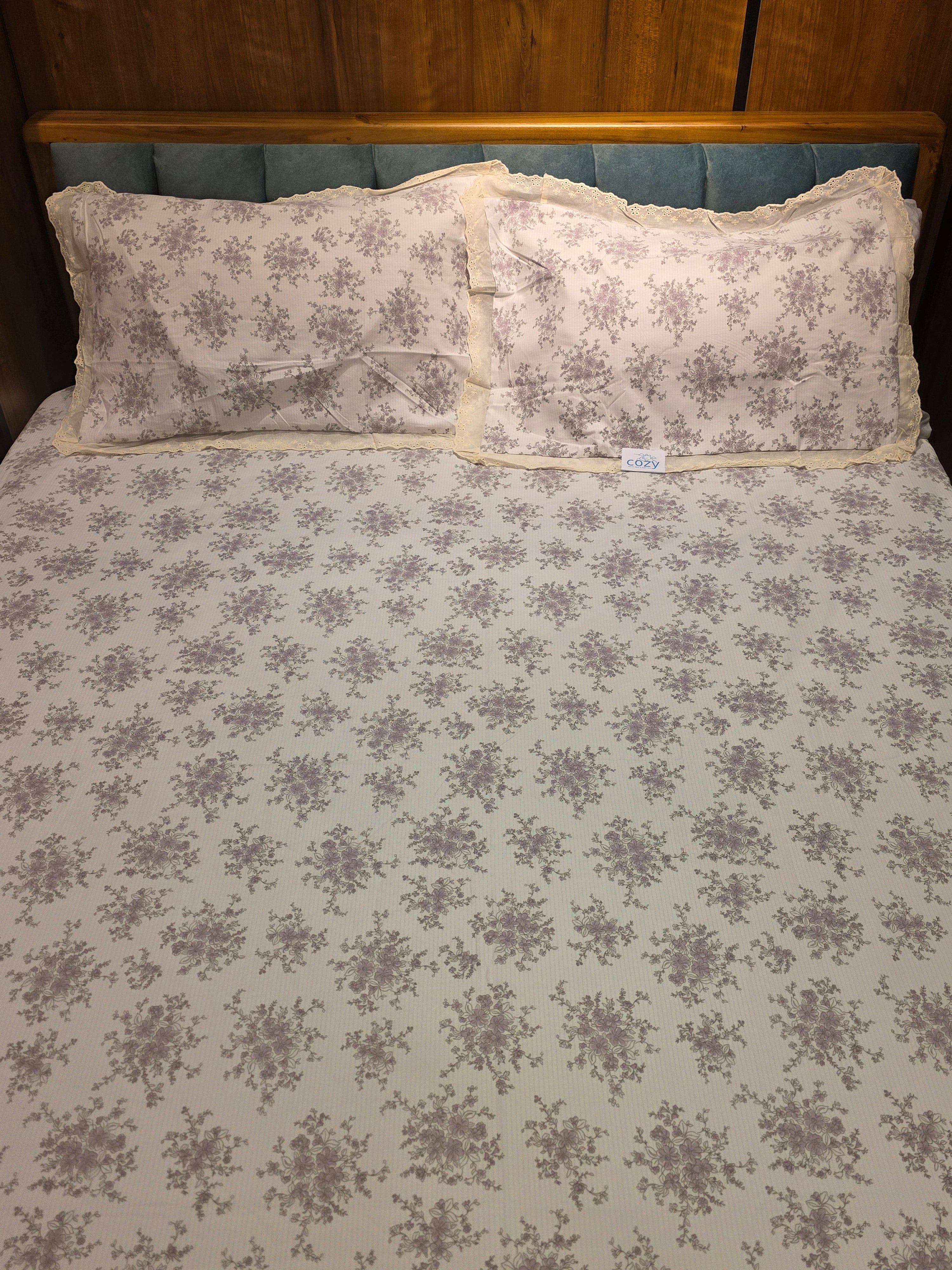 Queen Size Lace Bedsheet Set