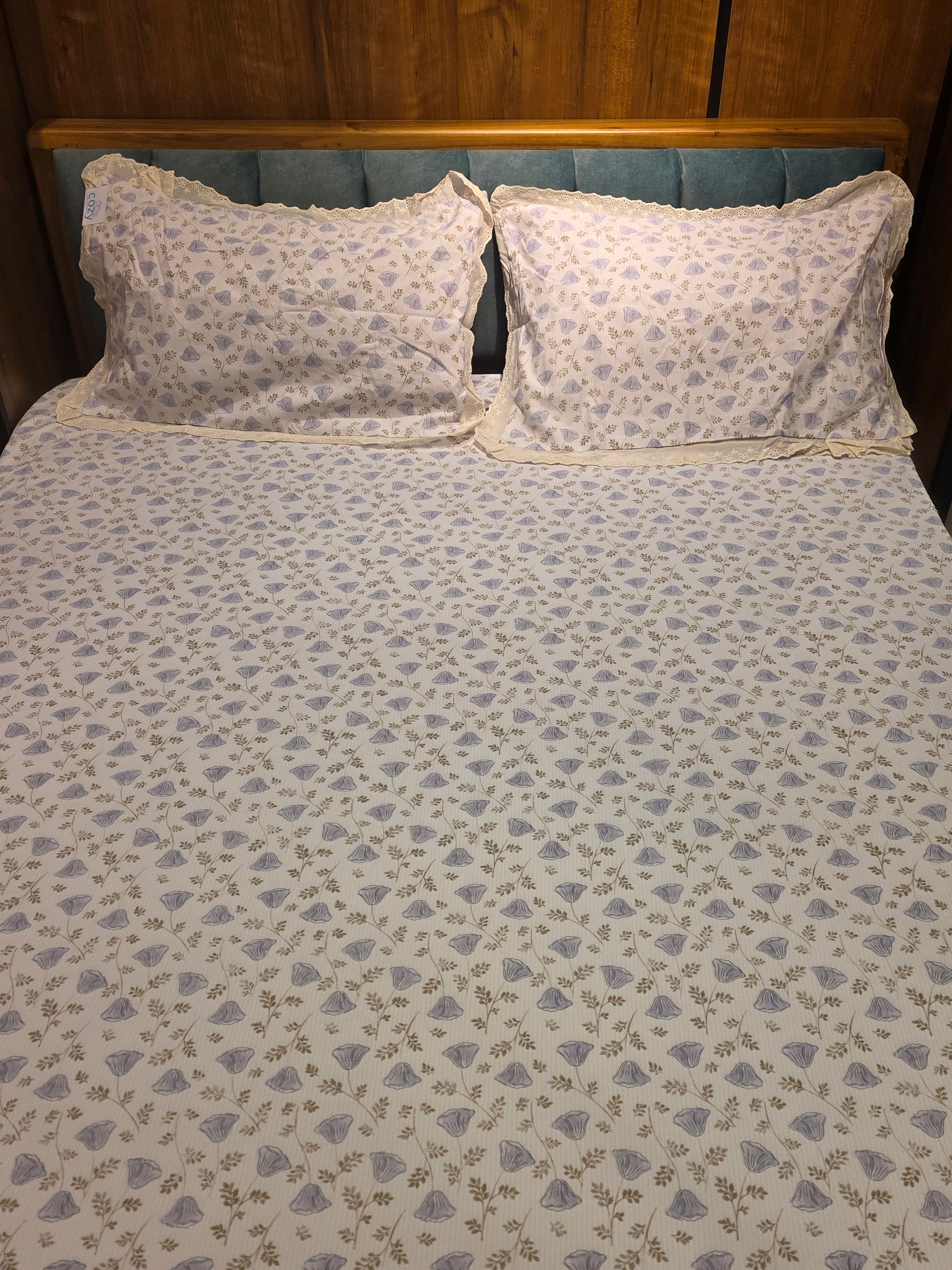 Queen Size Lace Bedsheet Set