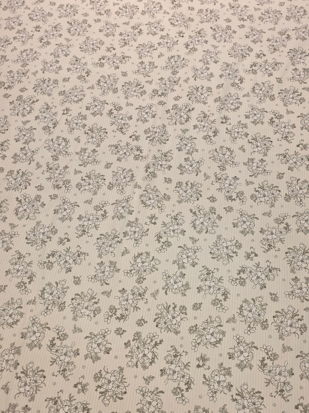 Queen Size Lace Bedsheet Set
