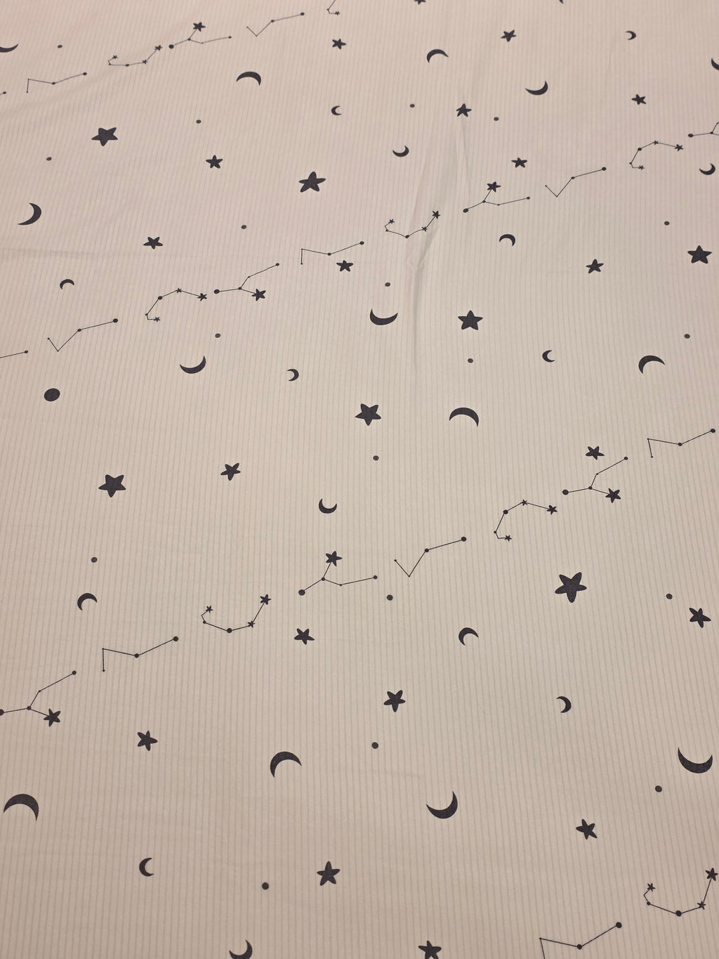 Queen Size Lace Bedsheet Set