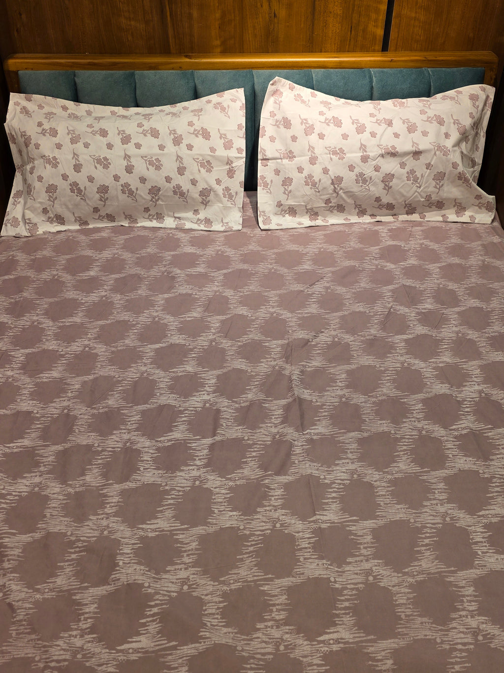 King Size Contrast Bedsheet Set