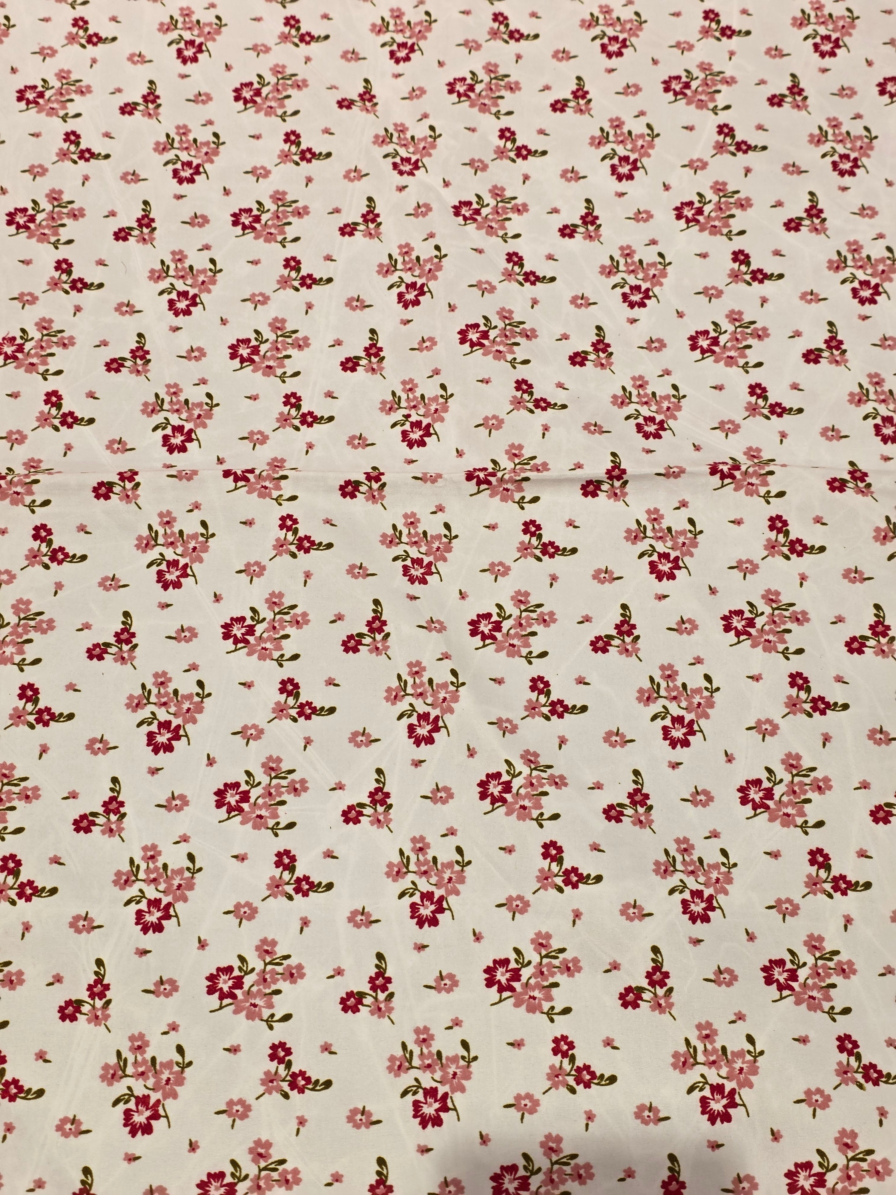 Queen Size Lace Bedsheet Set