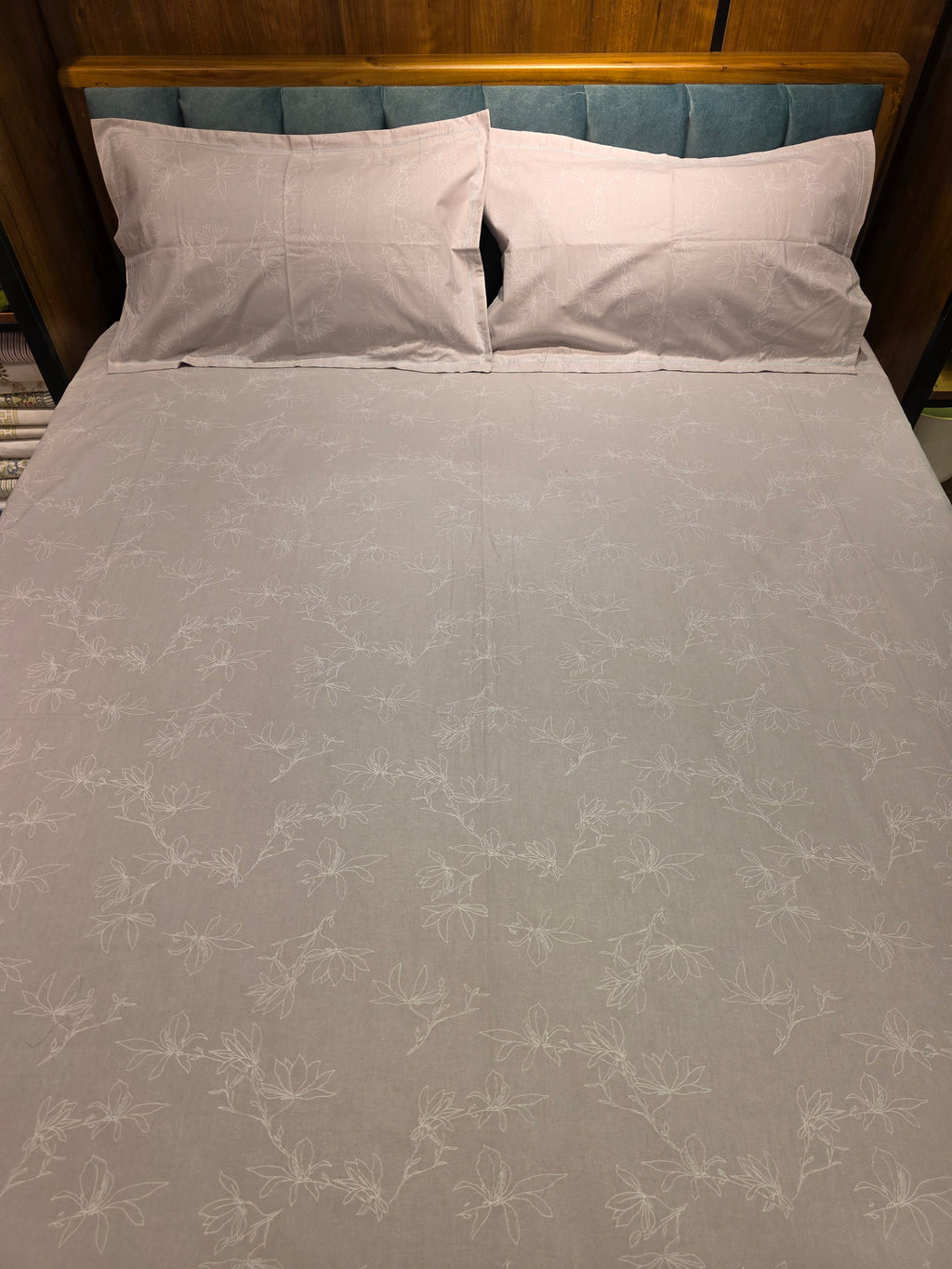 Queen Size Bedsheet Set