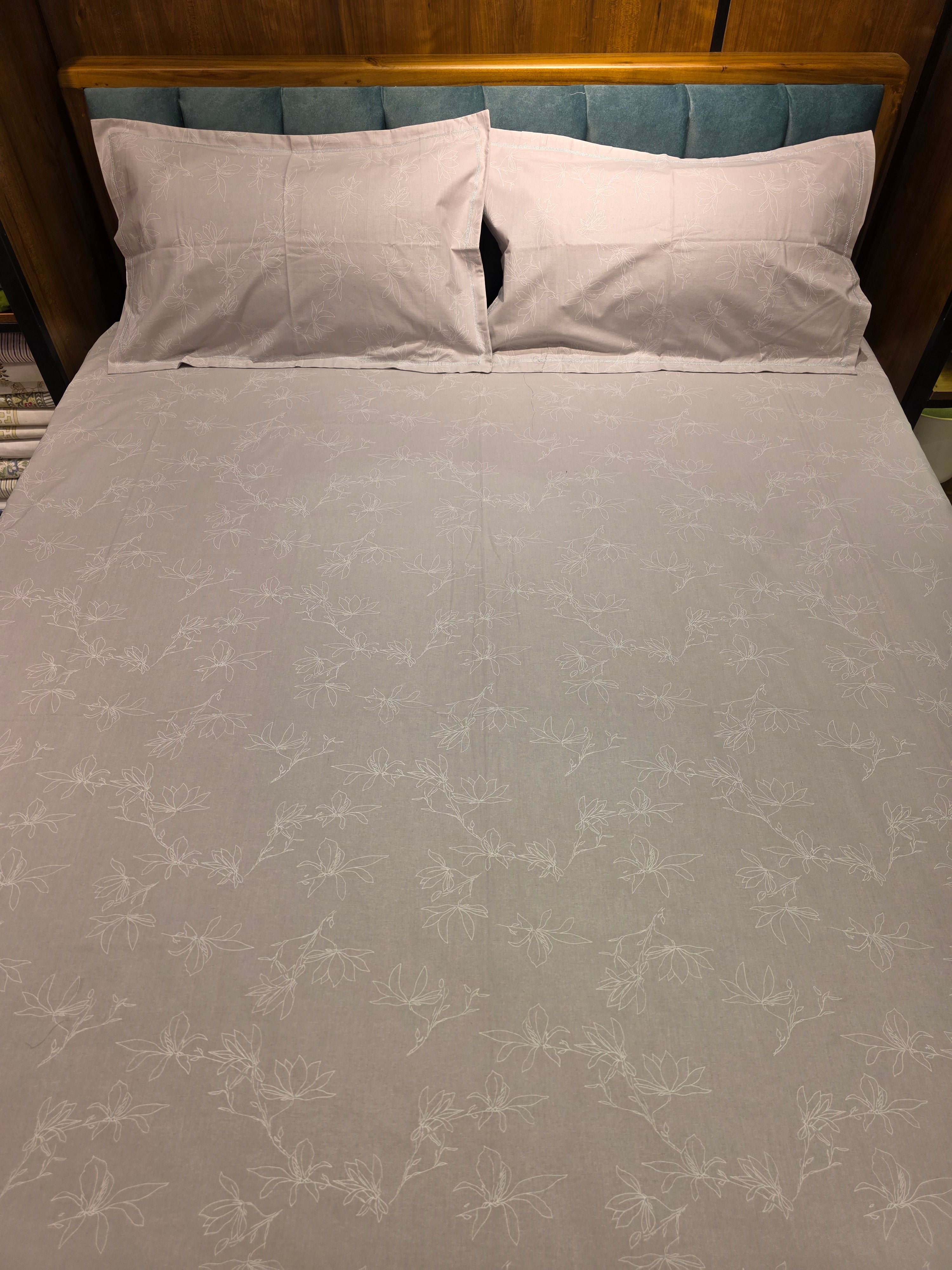 Queen Size Bedsheet Set