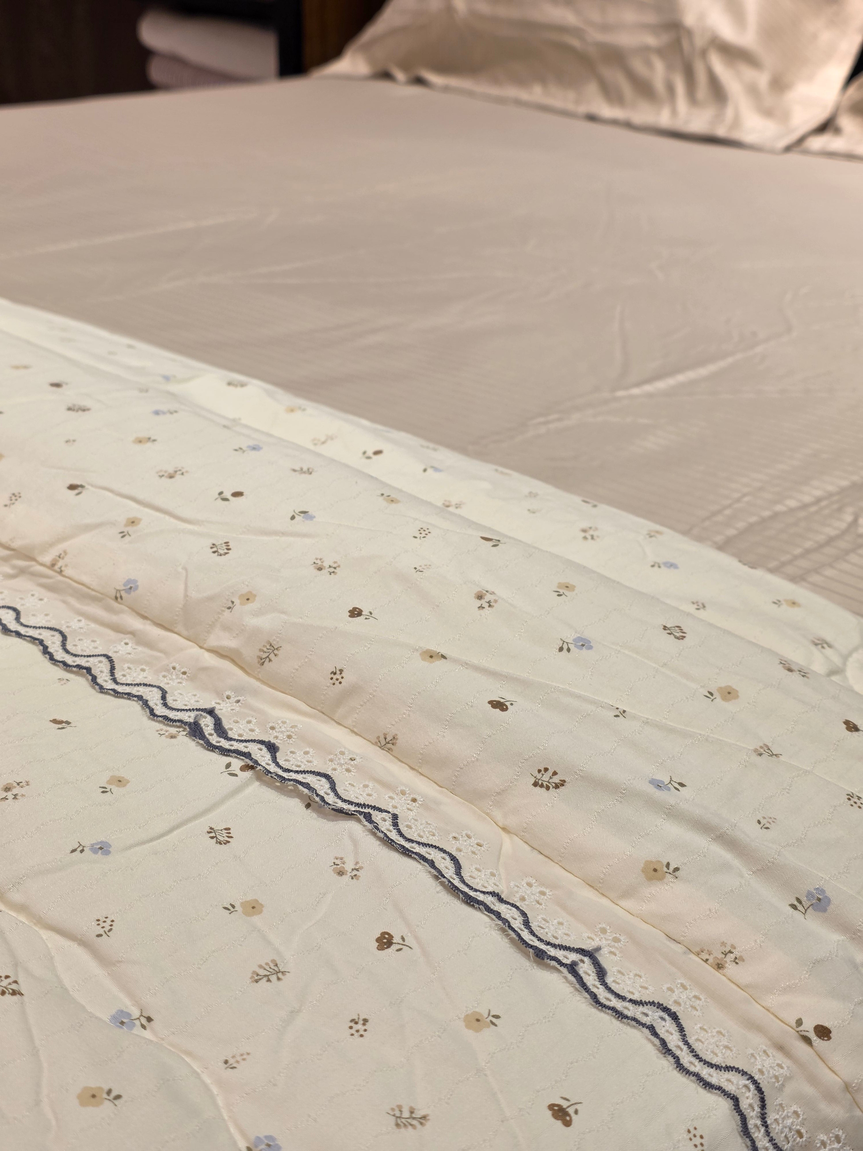 King Size Lace Comforter