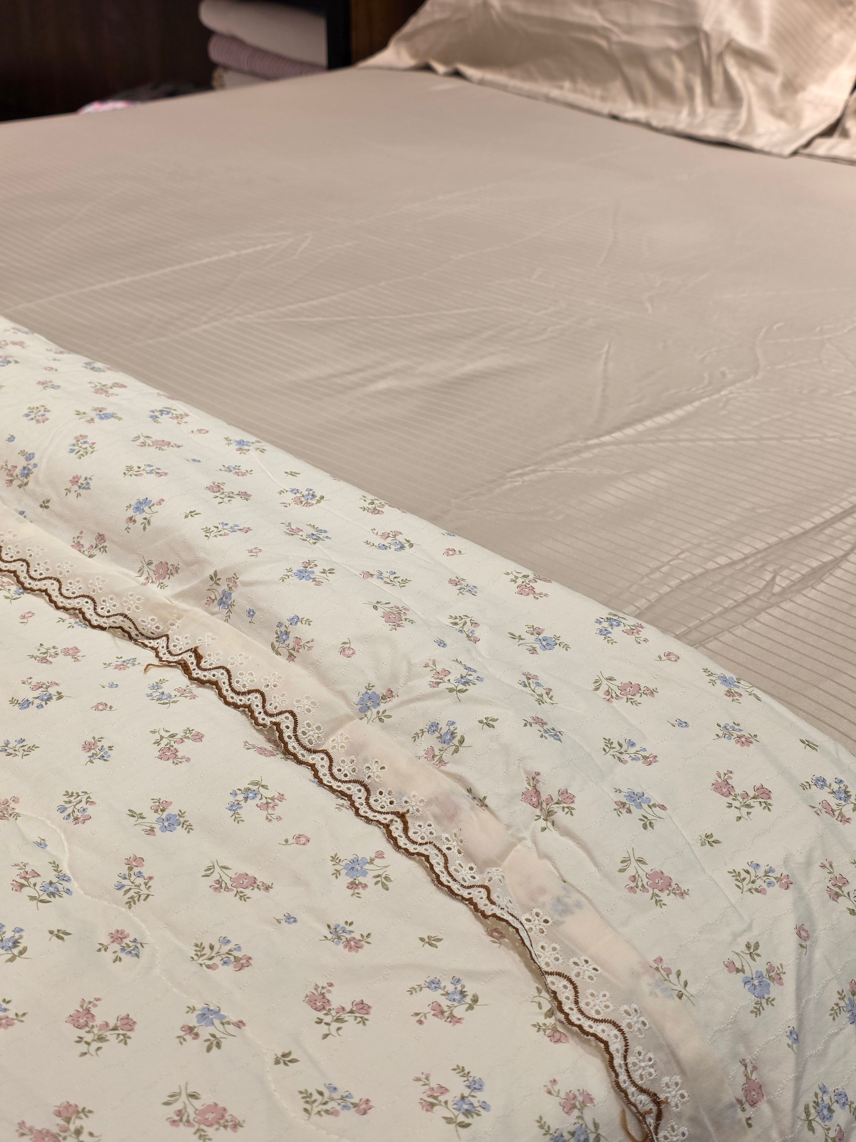 King Size Lace Comforter