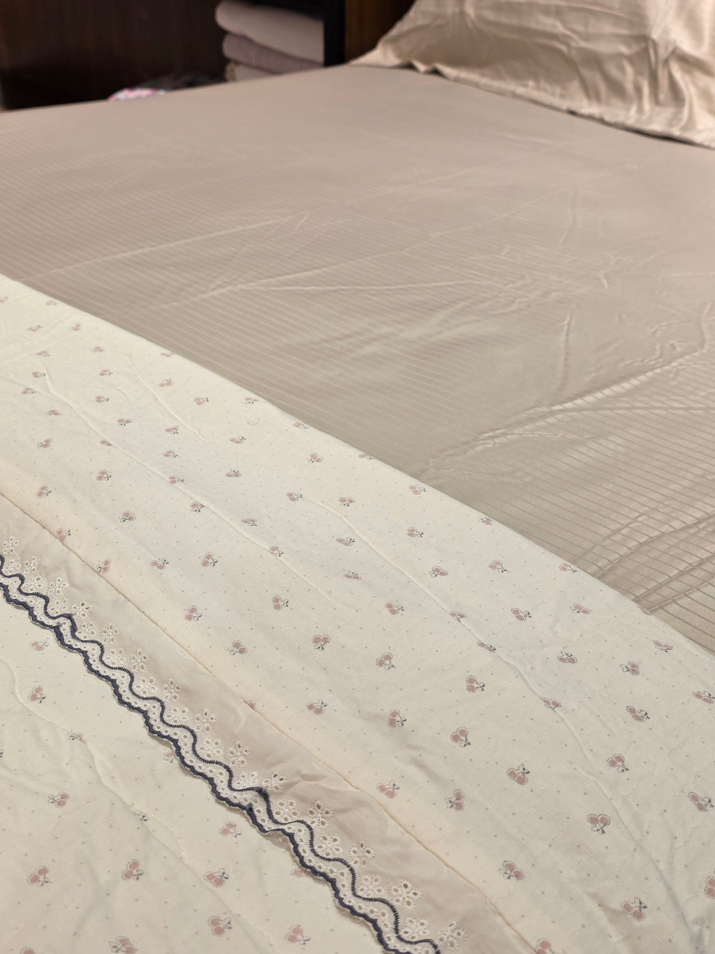 King Size Lace Comforter
