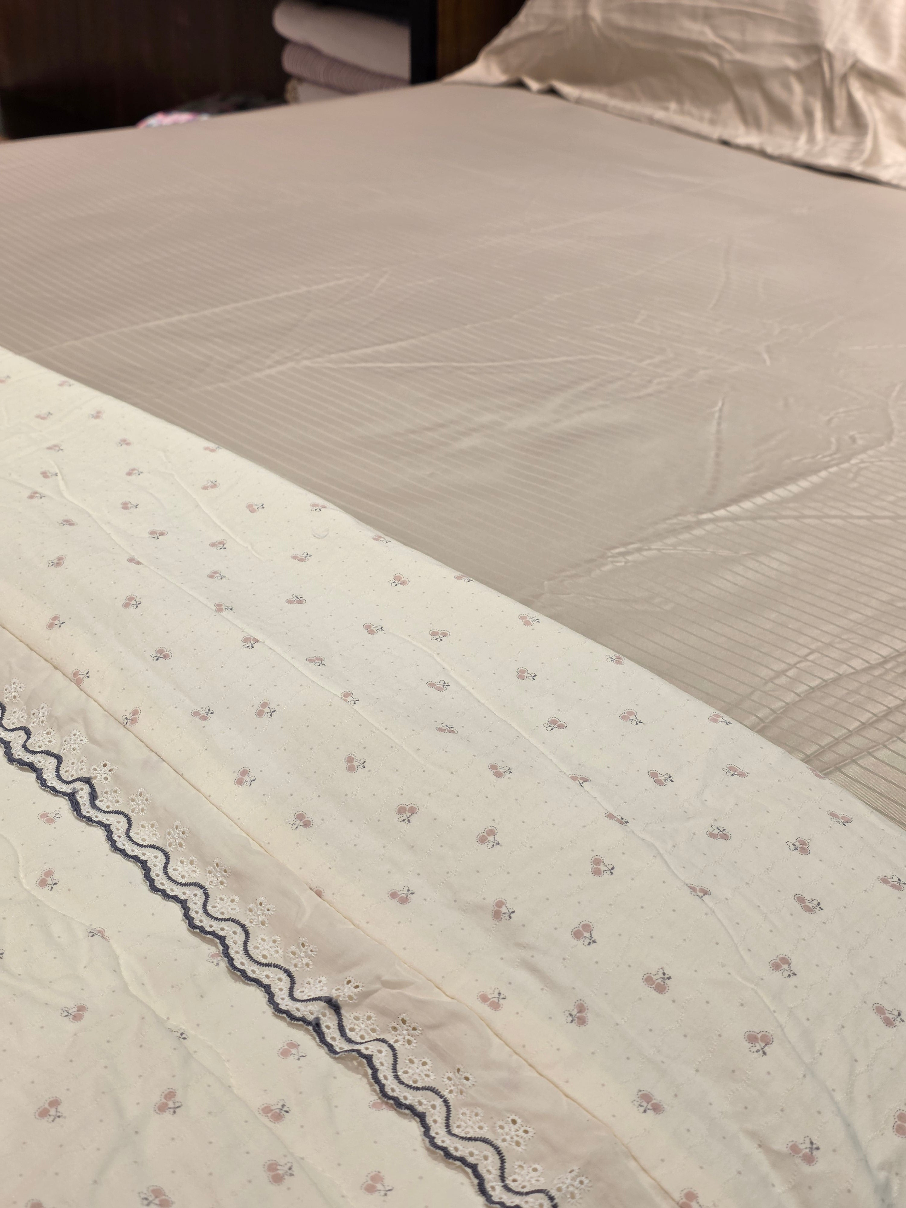 King Size Lace Comforter