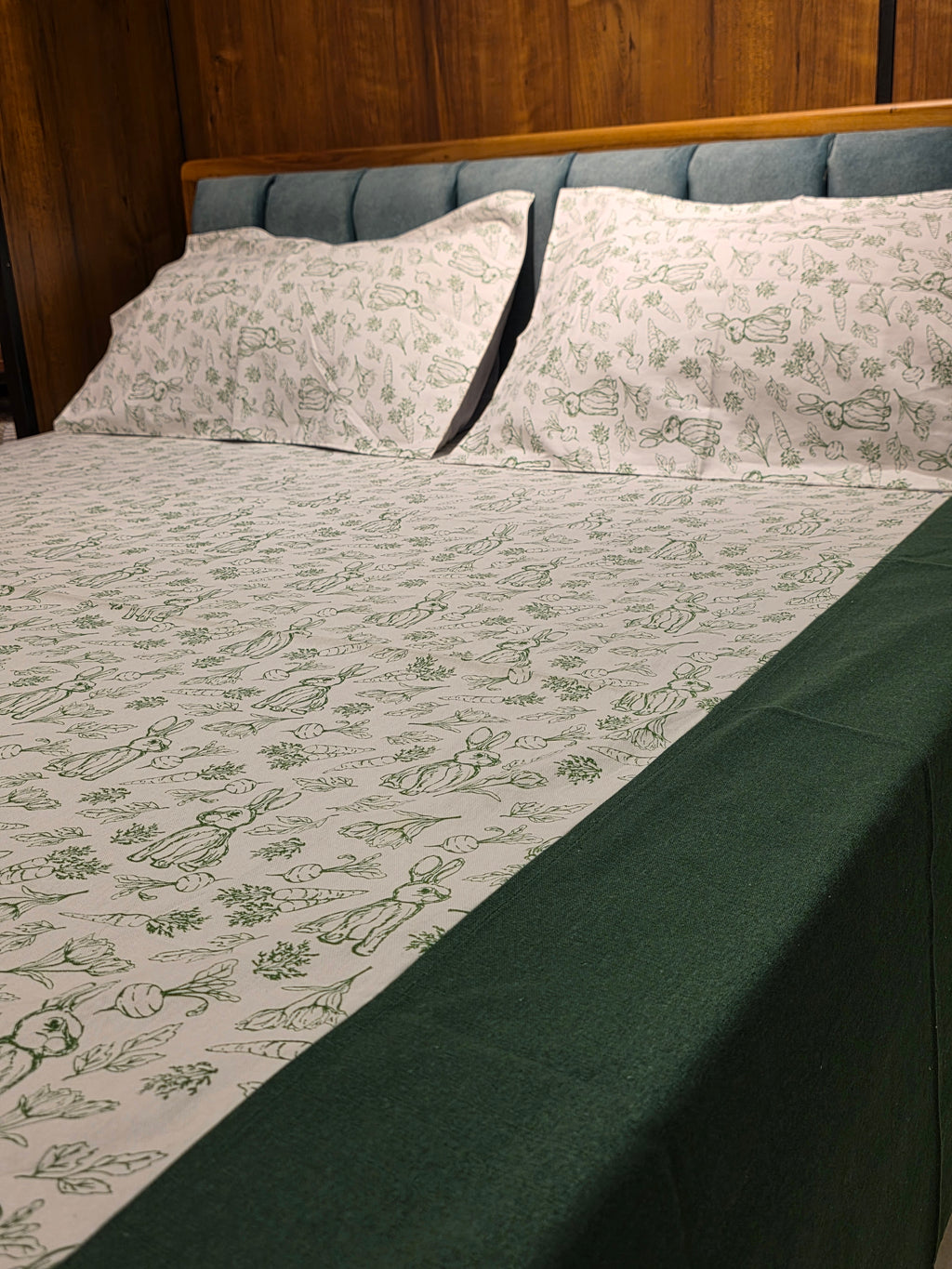 King Border Bedsheet Set