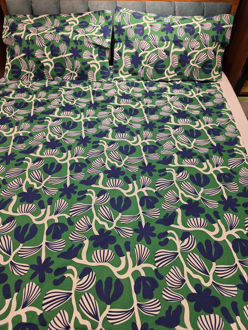 King Border Bedsheet Set