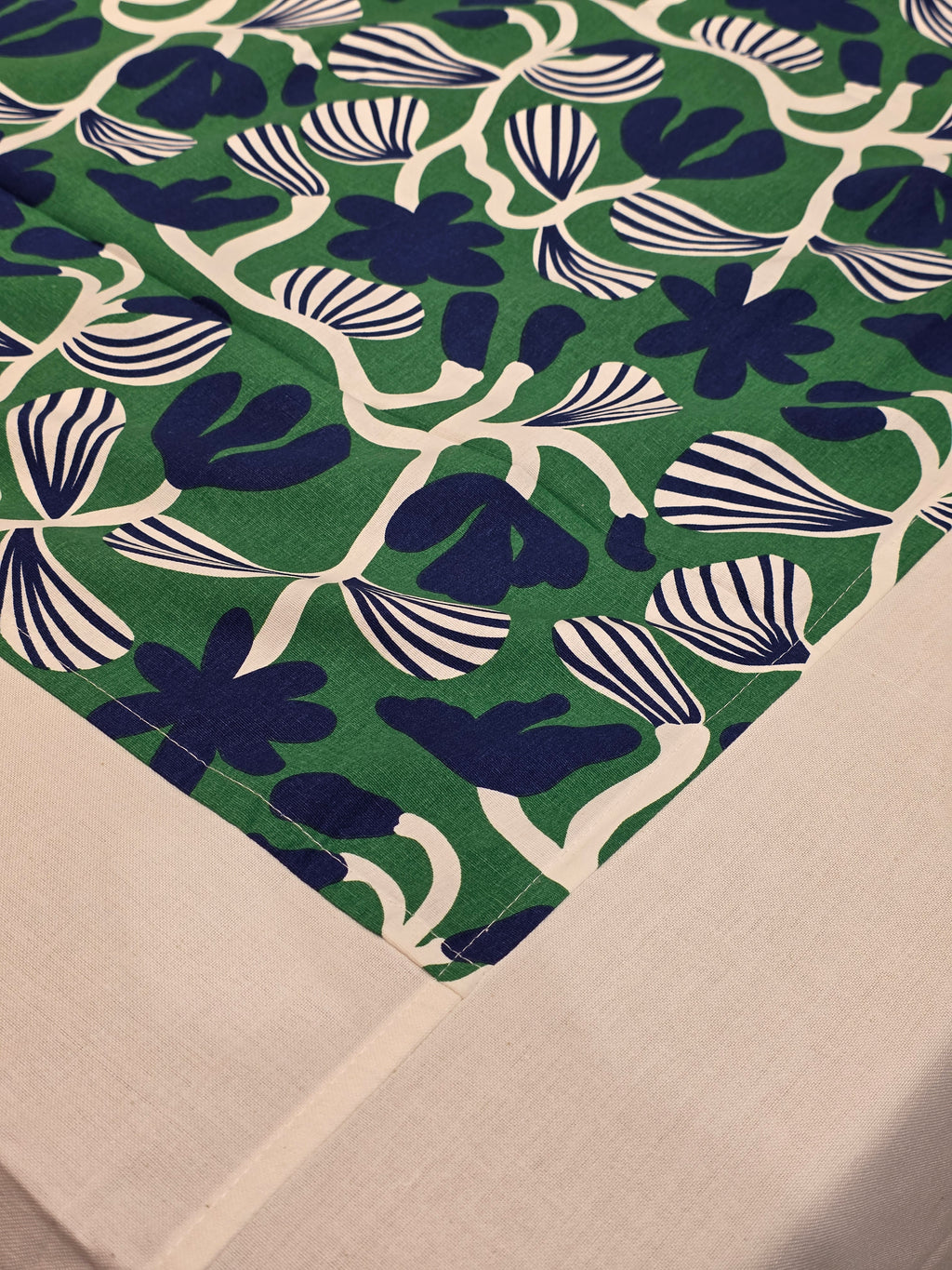 King Border Bedsheet Set