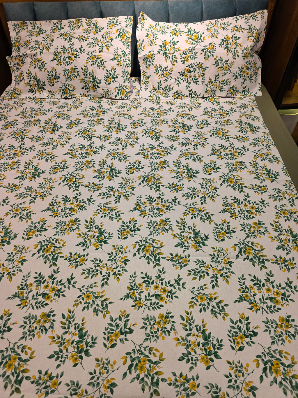 King Border Bedsheet Set