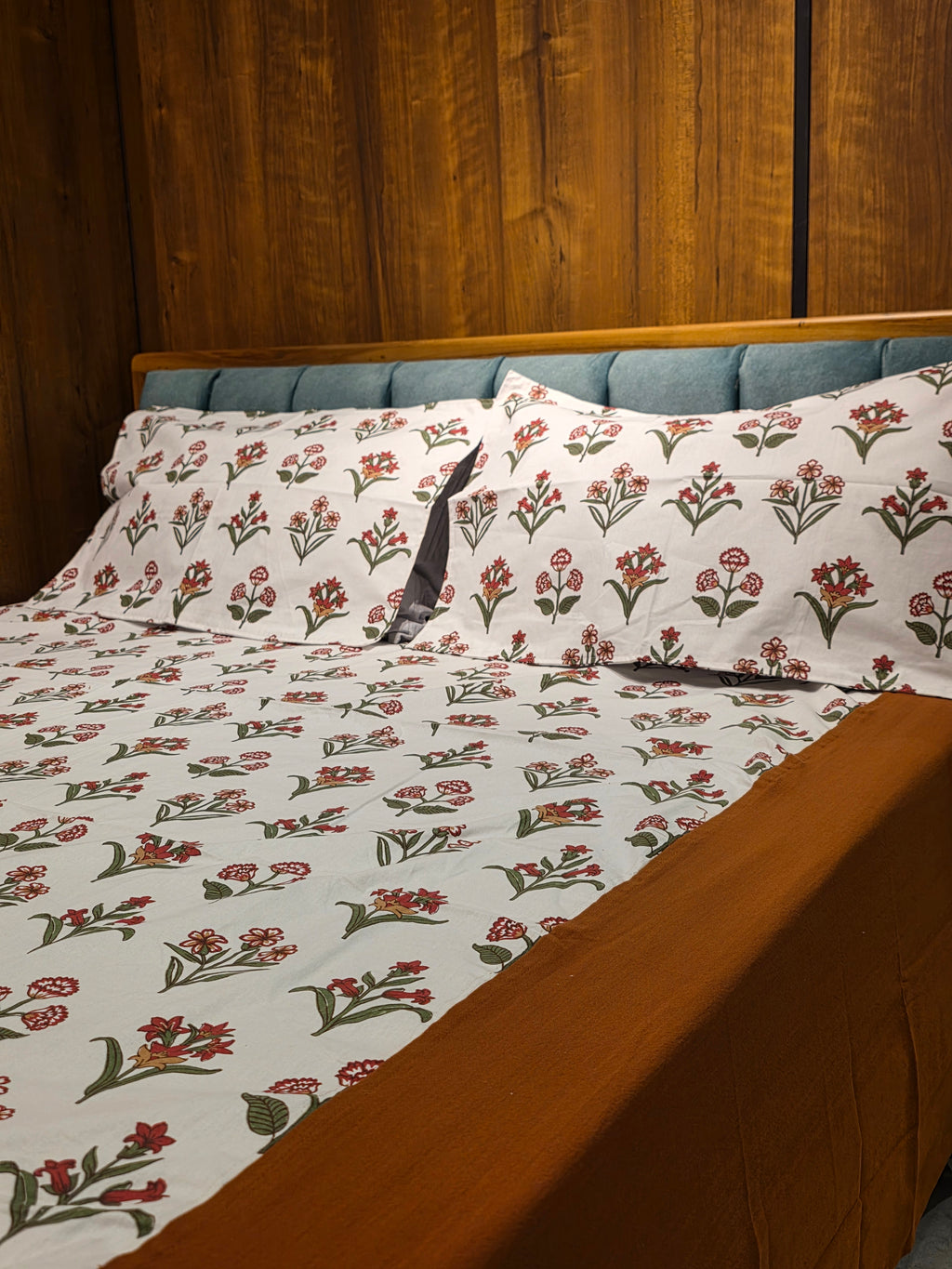 King Border Bedsheet Set