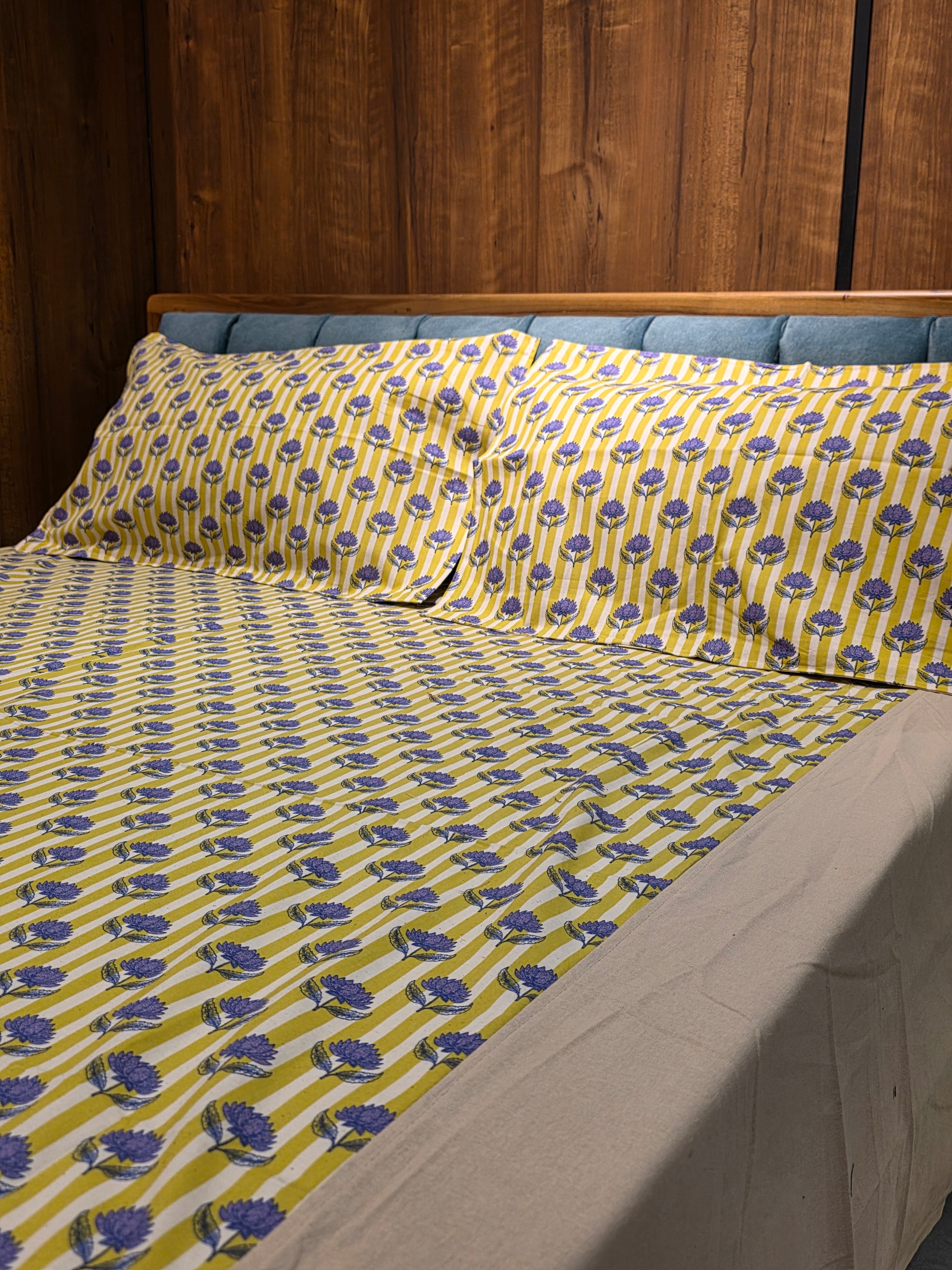 King Border Bedsheet Set