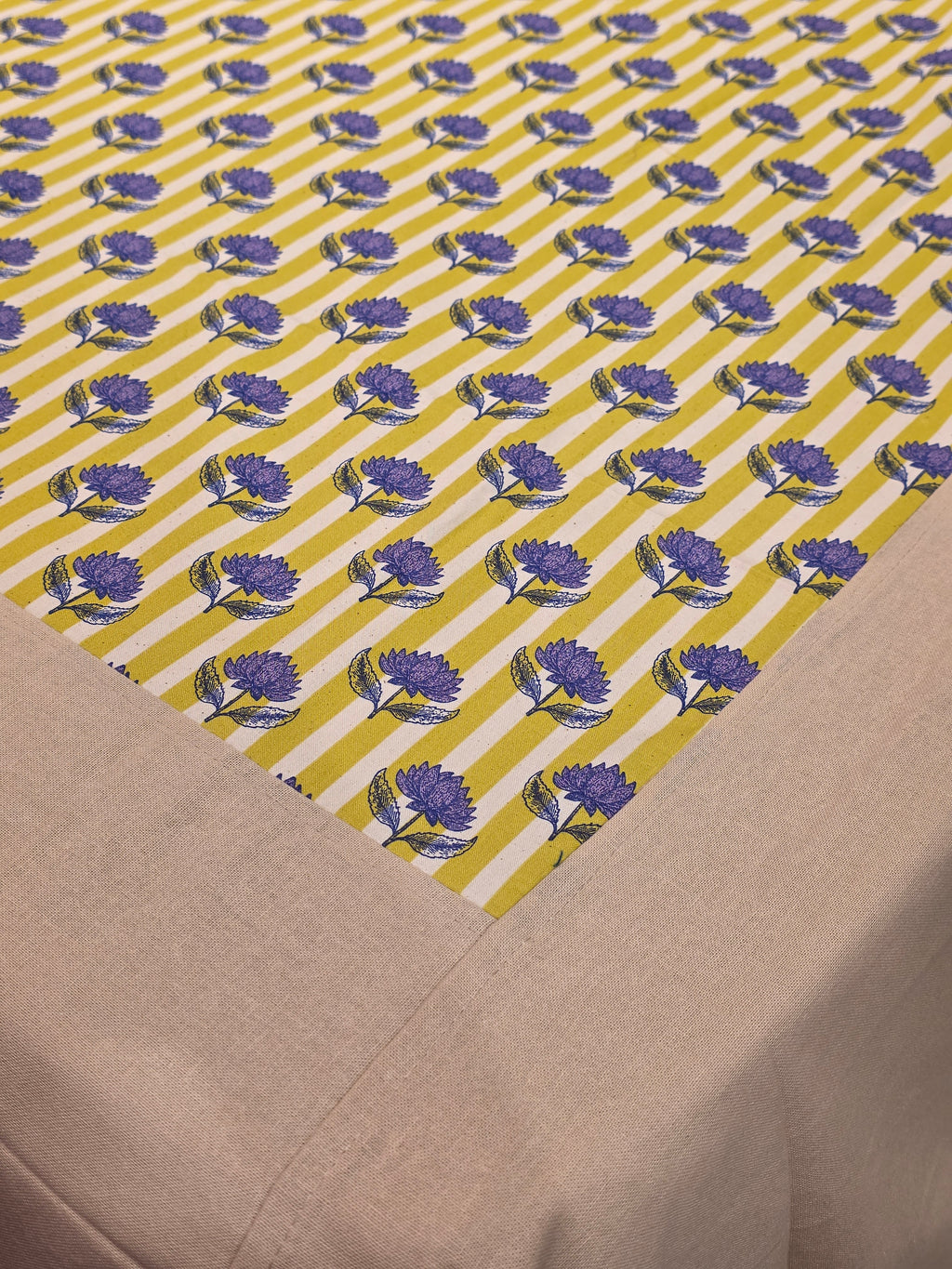 King Border Bedsheet Set