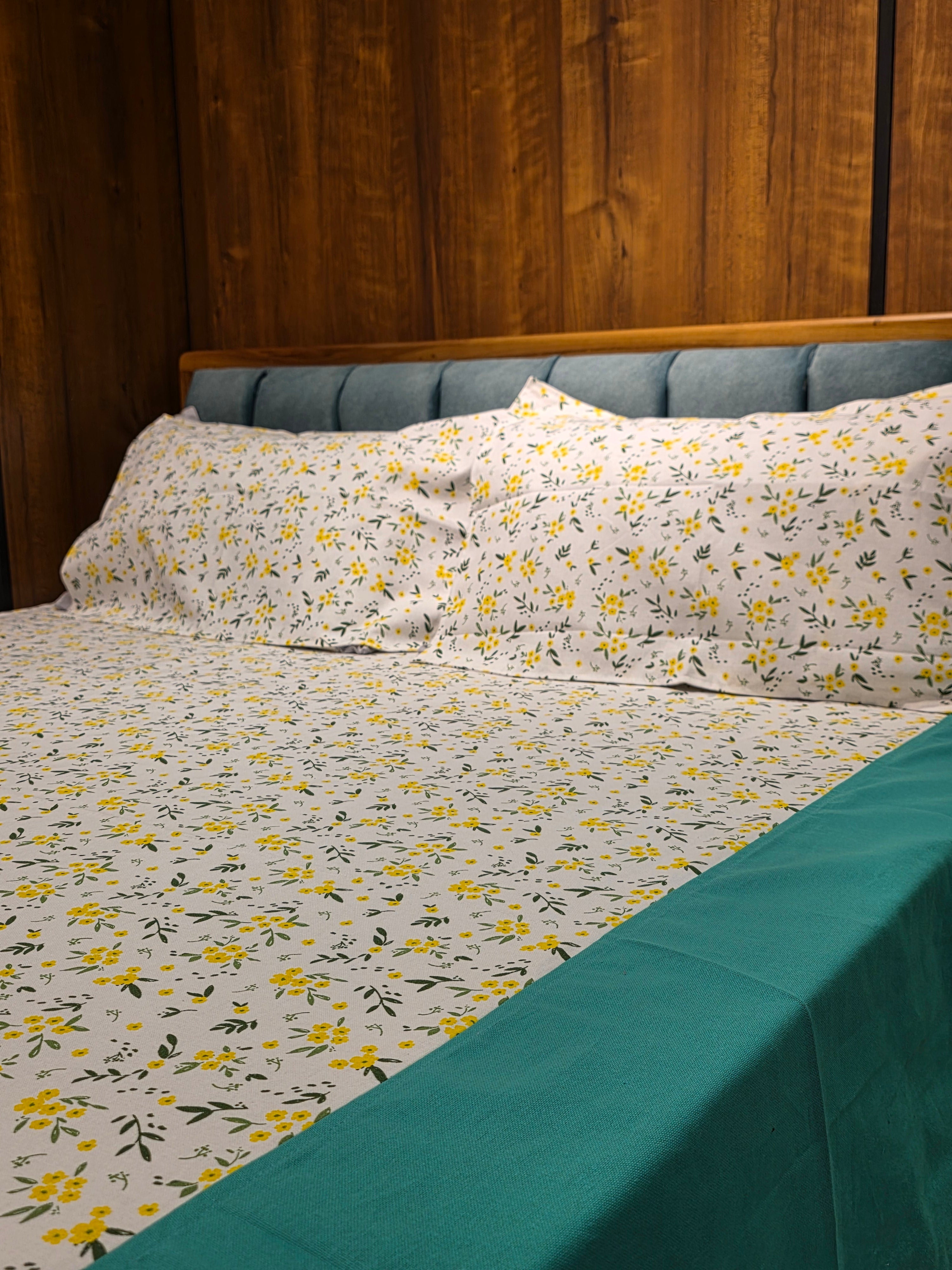 King Border Bedsheet Set