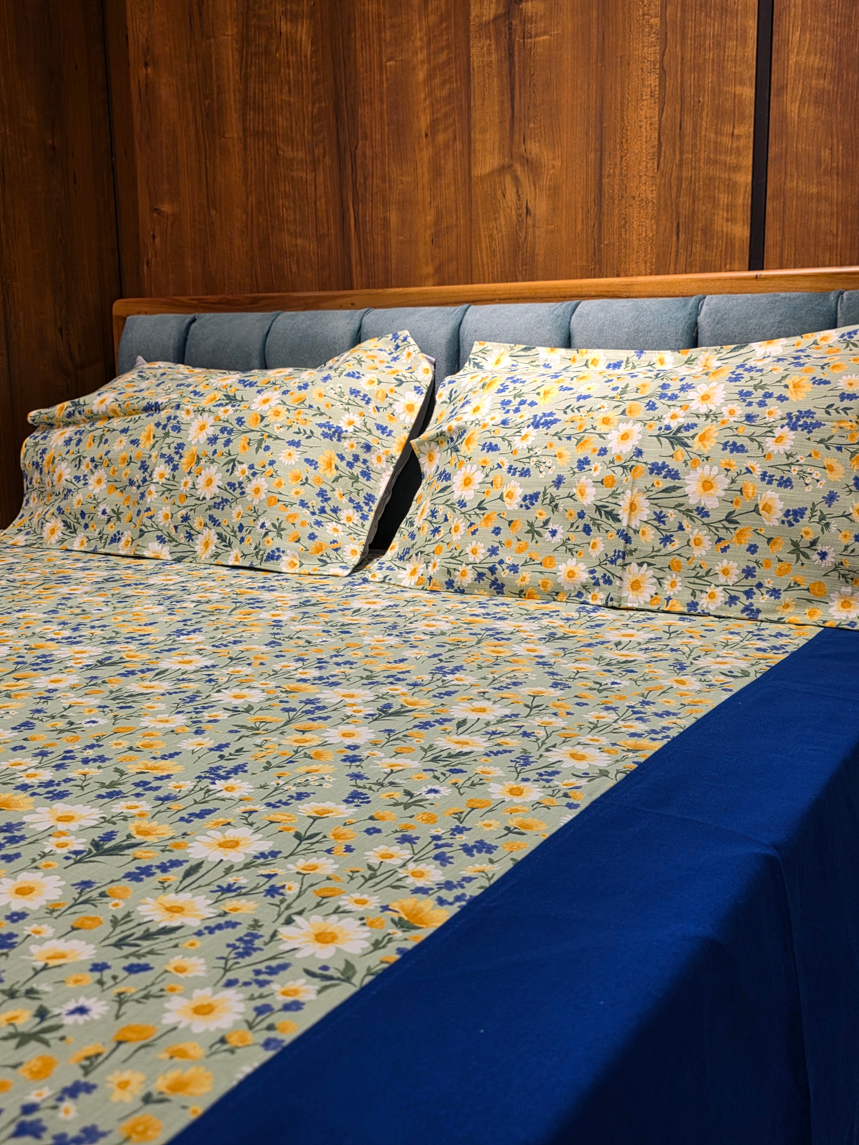 King Border Bedsheet Set