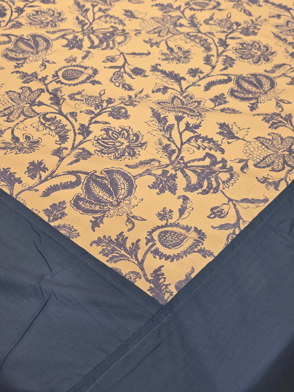 King Border Bedsheet Set