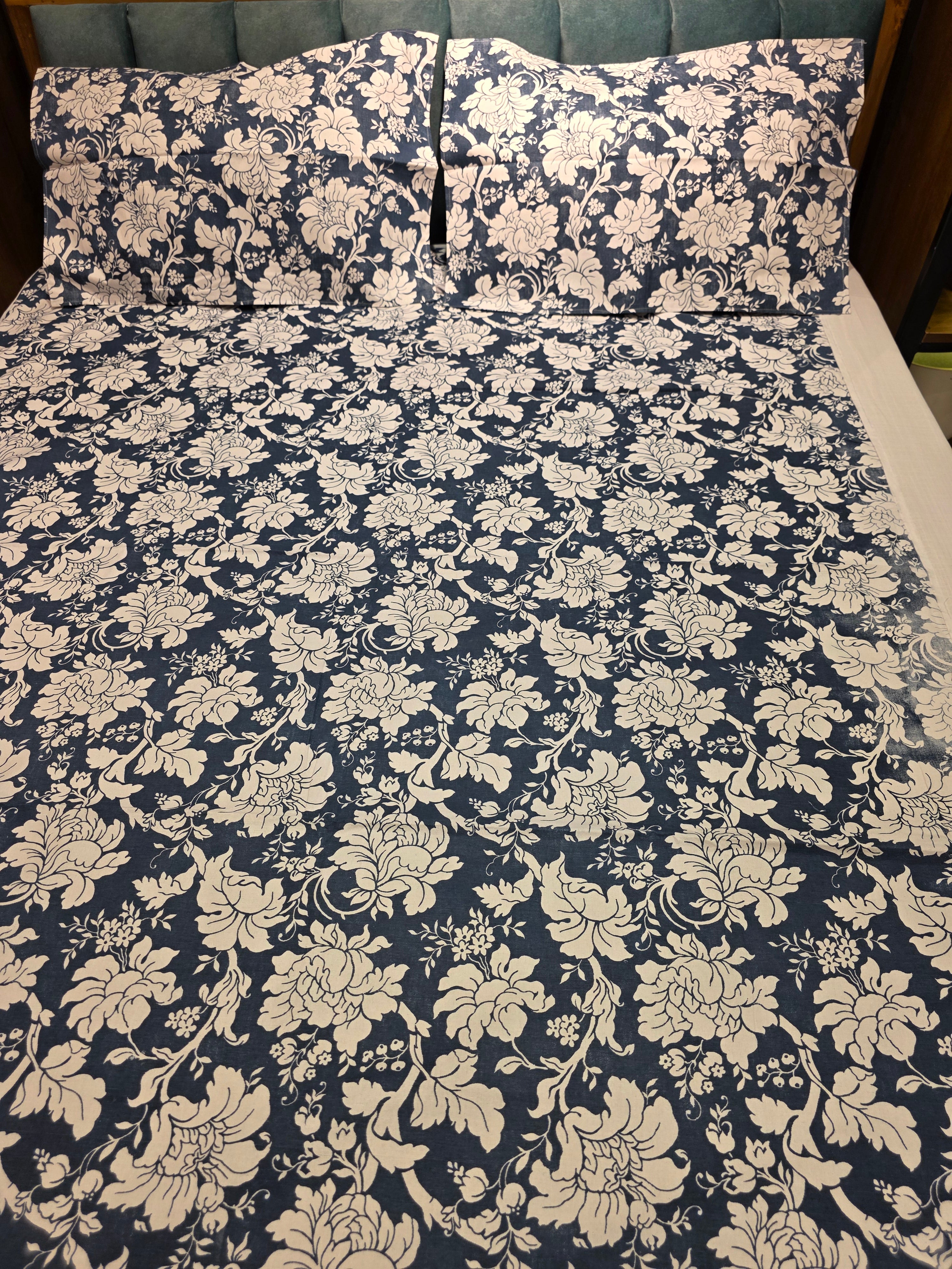 King Border Bedsheet Set