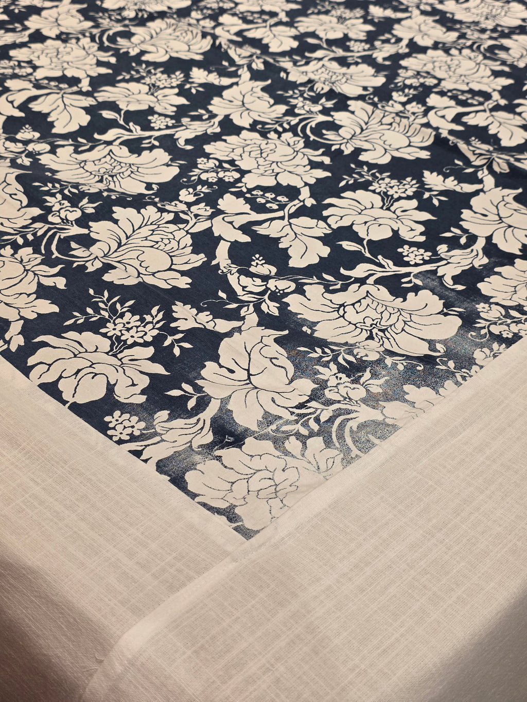 King Border Bedsheet Set