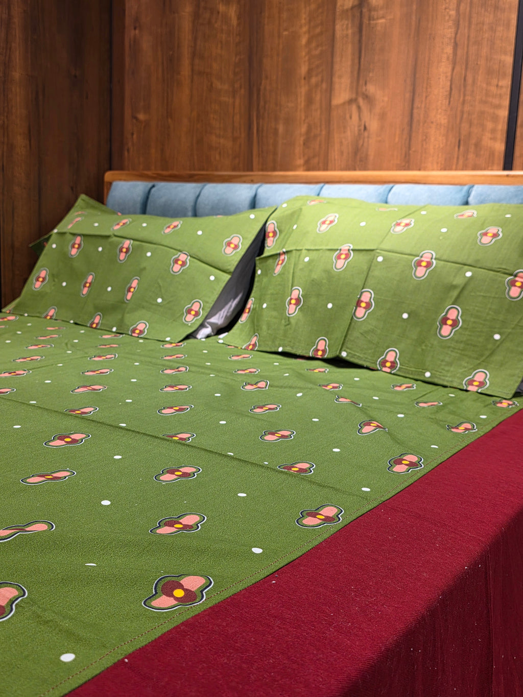 King Border Bedsheet Set