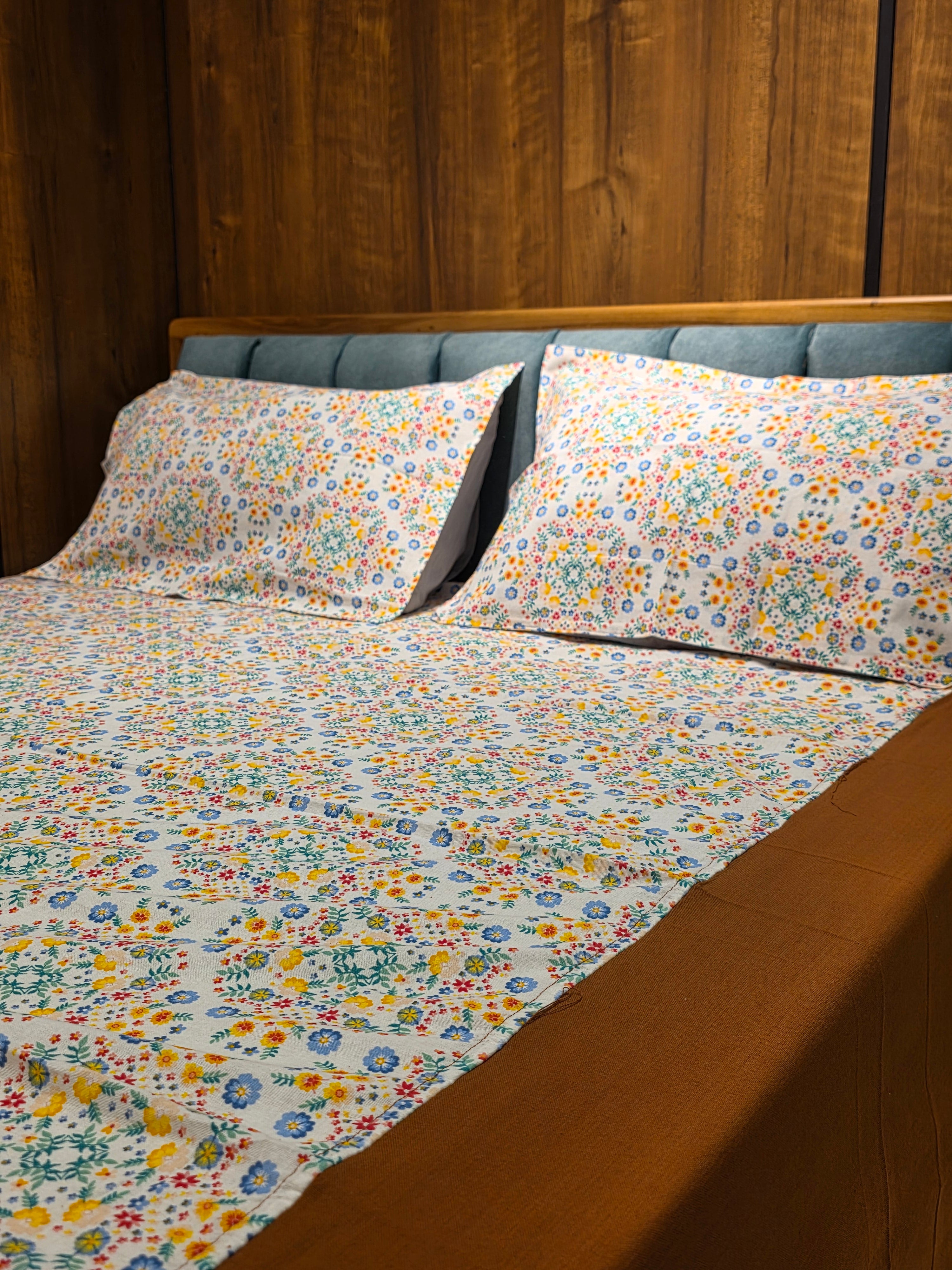 King Border Bedsheet Set