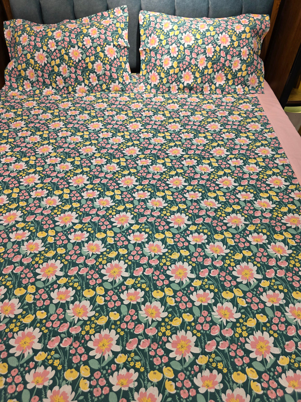 King Border Bedsheet Set