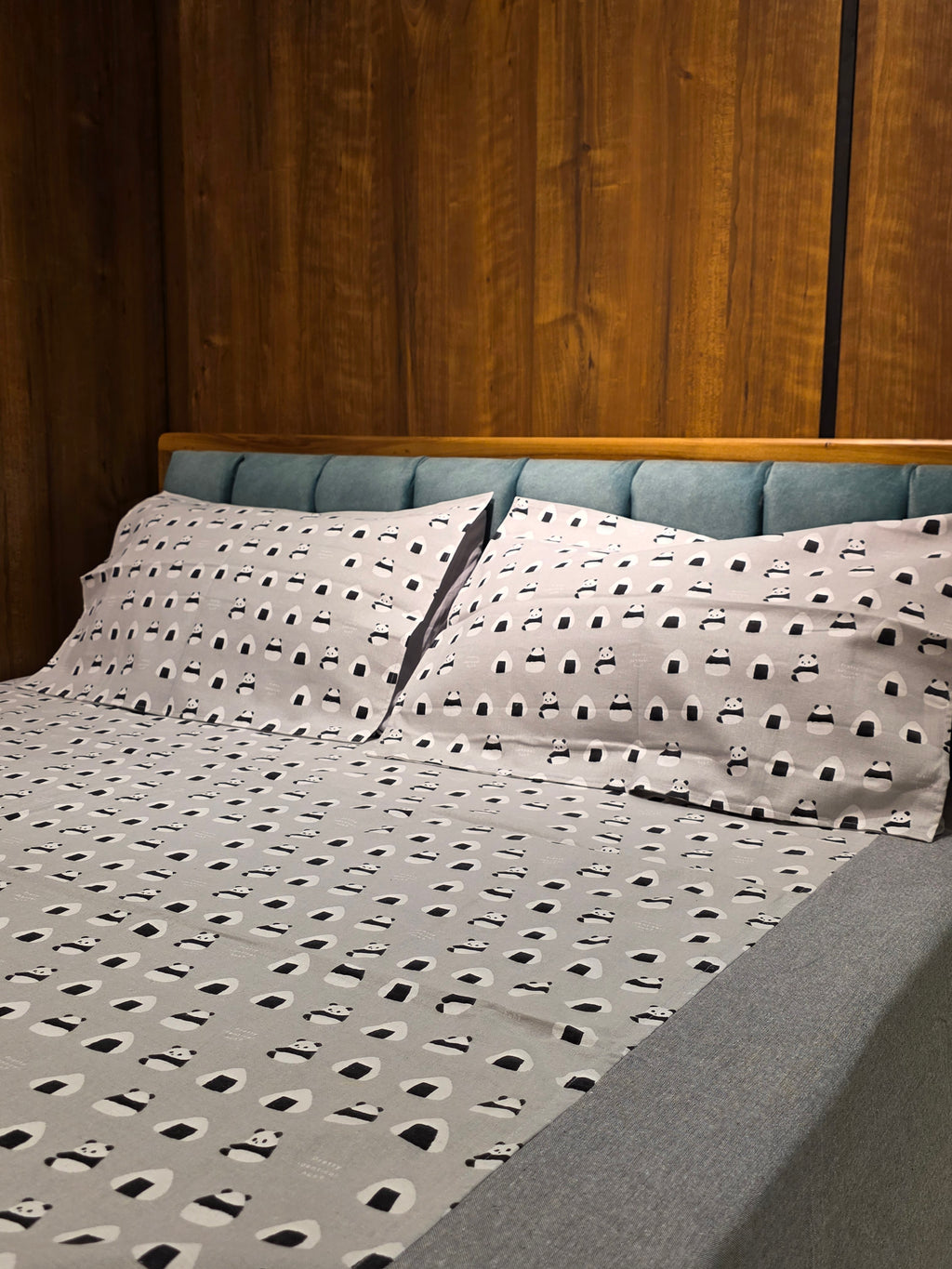 King Border Bedsheet Set