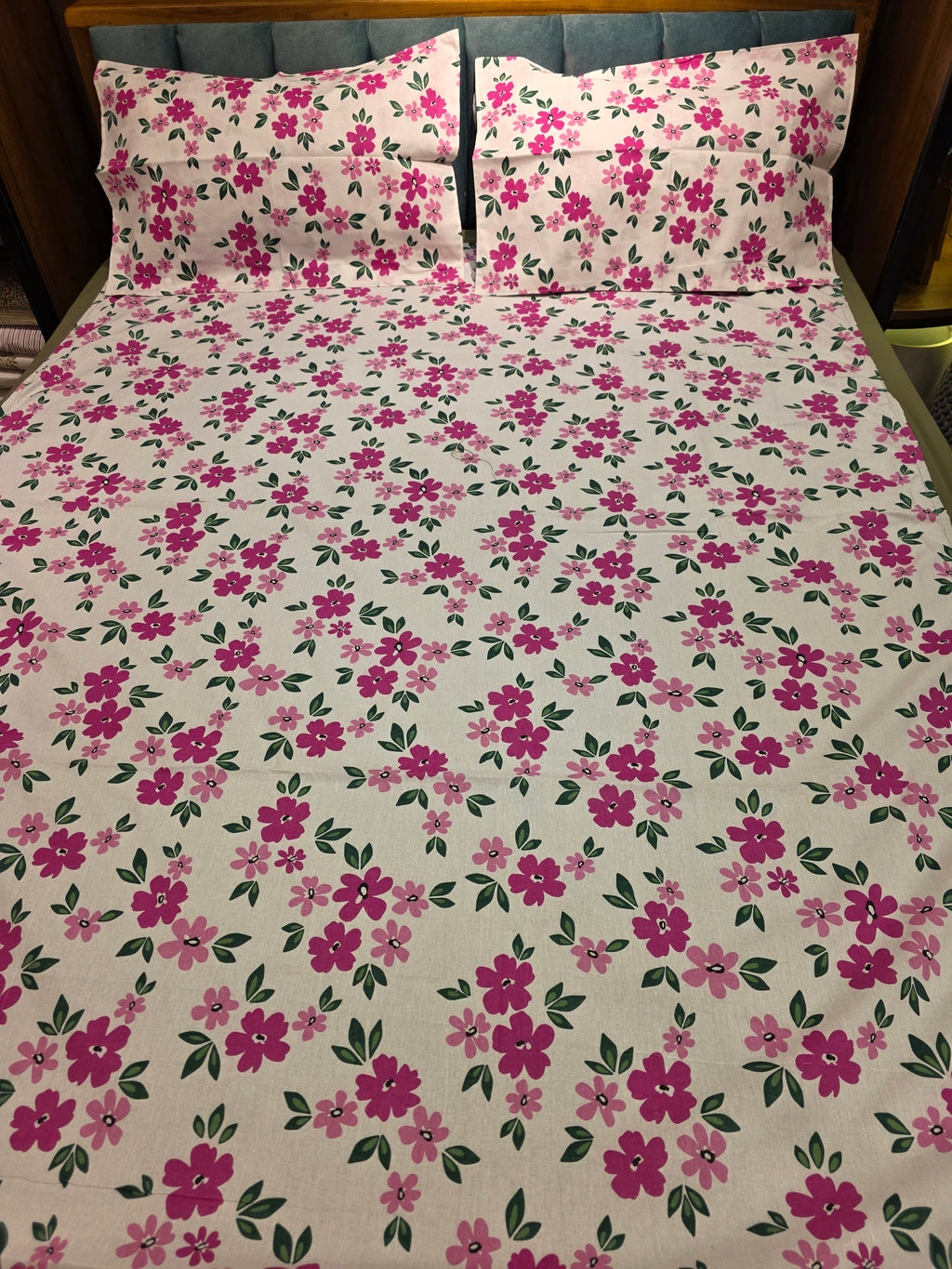 Queen Border Bedsheet Set