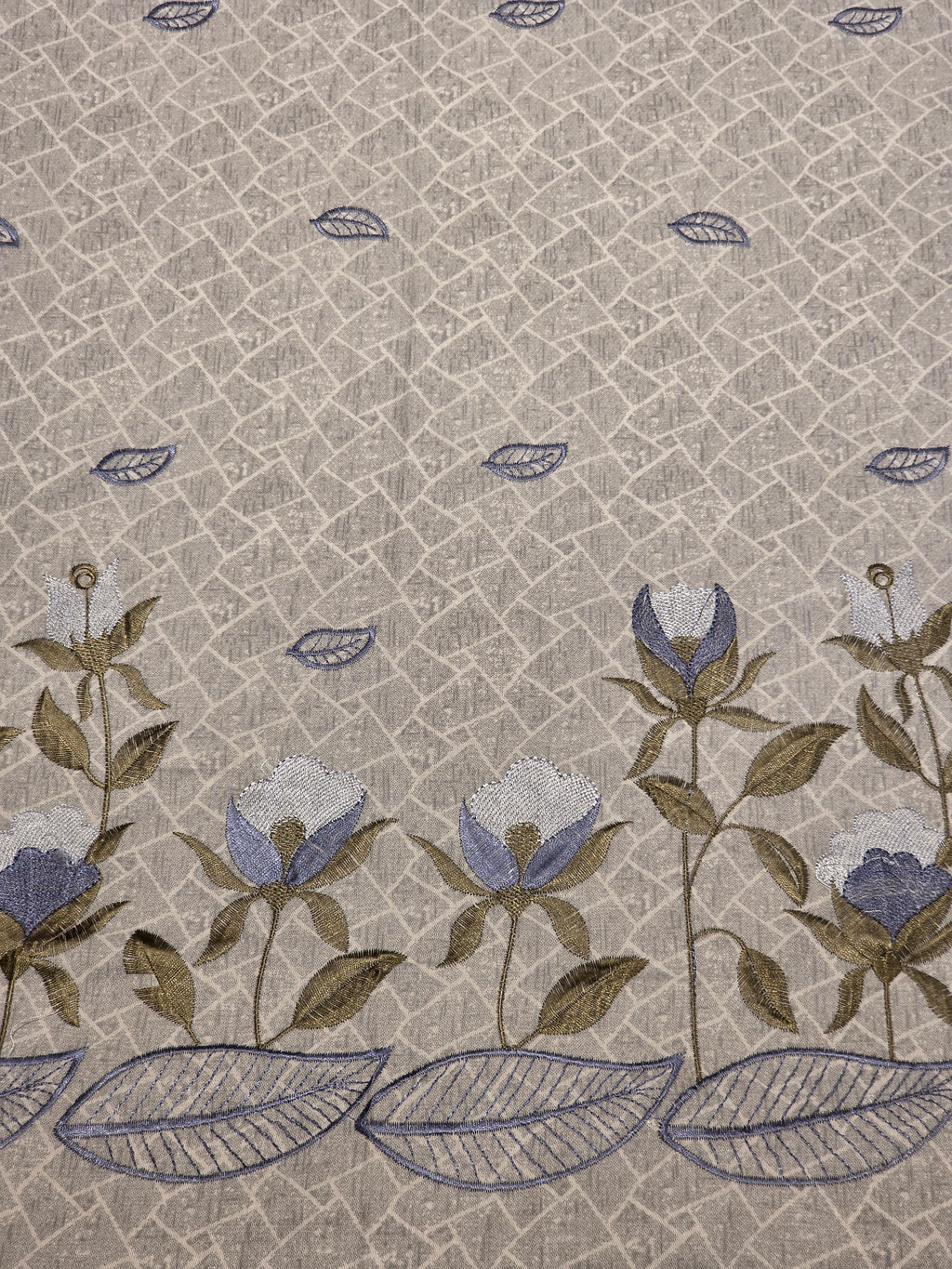King Size Embroidered Bedsheet Set