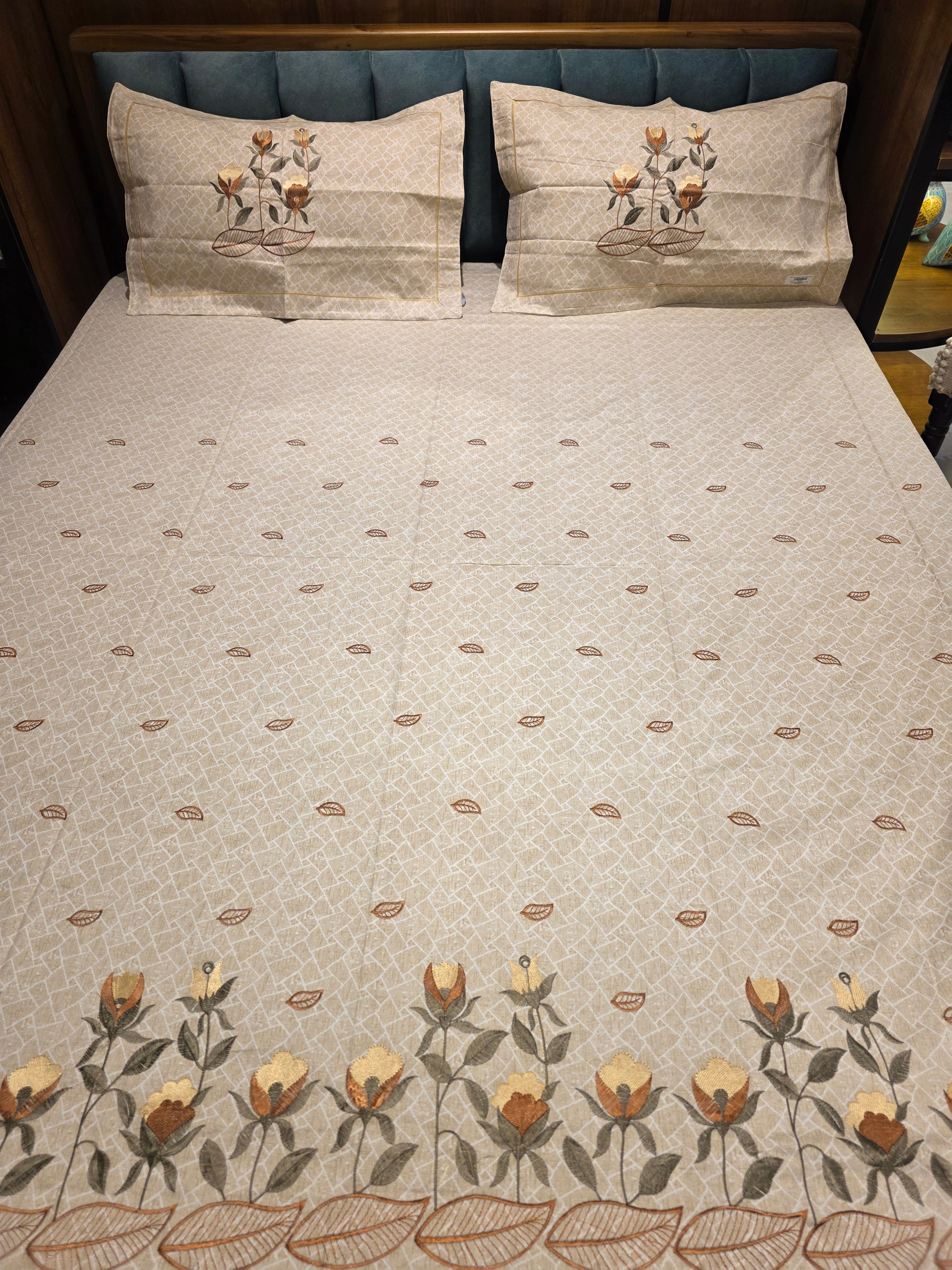 King Size Embroidered Bedsheet Set