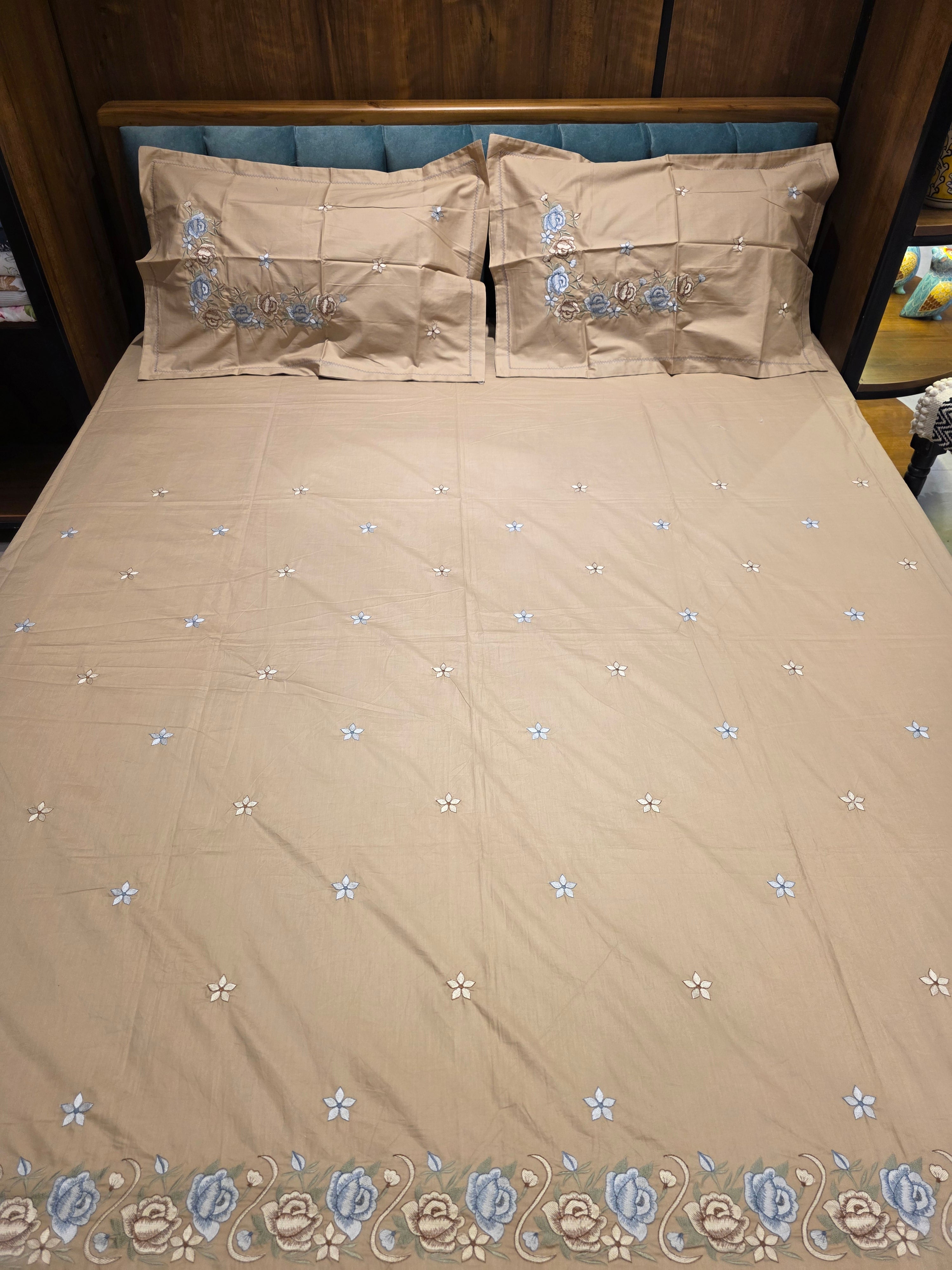 King Size Embroidered Bedsheet Set