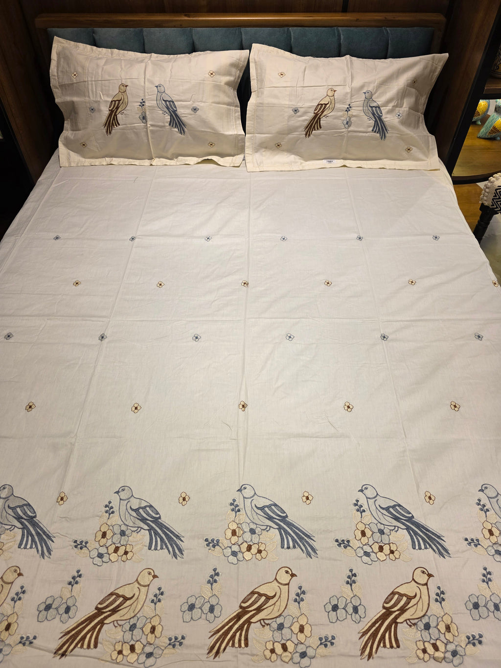 King Size Embroidered Bedsheet Set