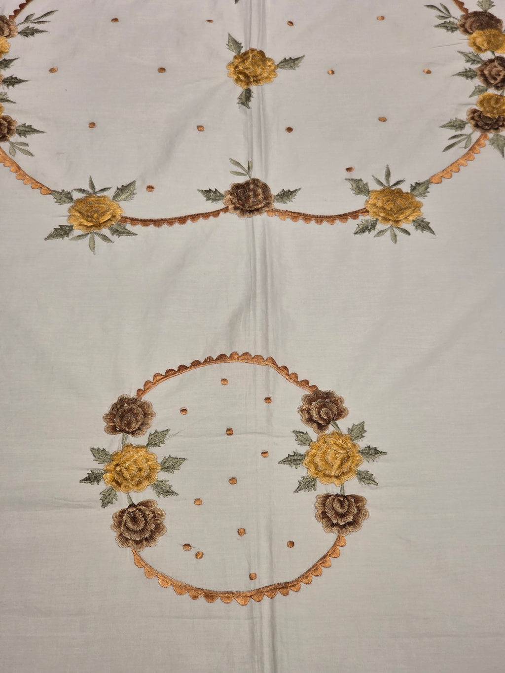 King Size Embroidered Bedsheet Set