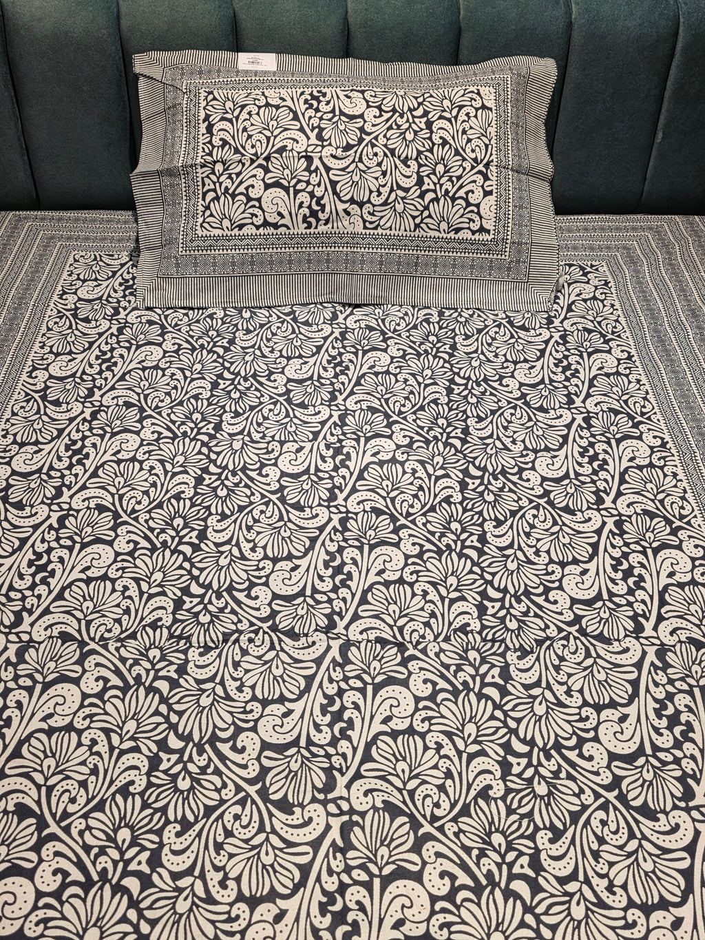 Single Pure Cotton Bedsheet Set