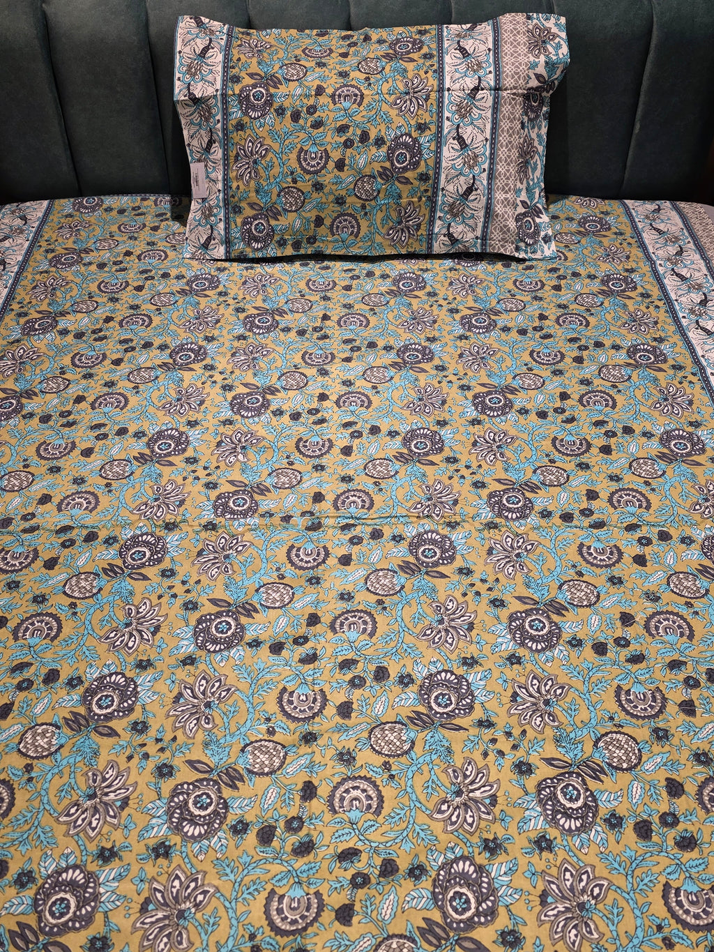 Single Pure Cotton Bedsheet Set
