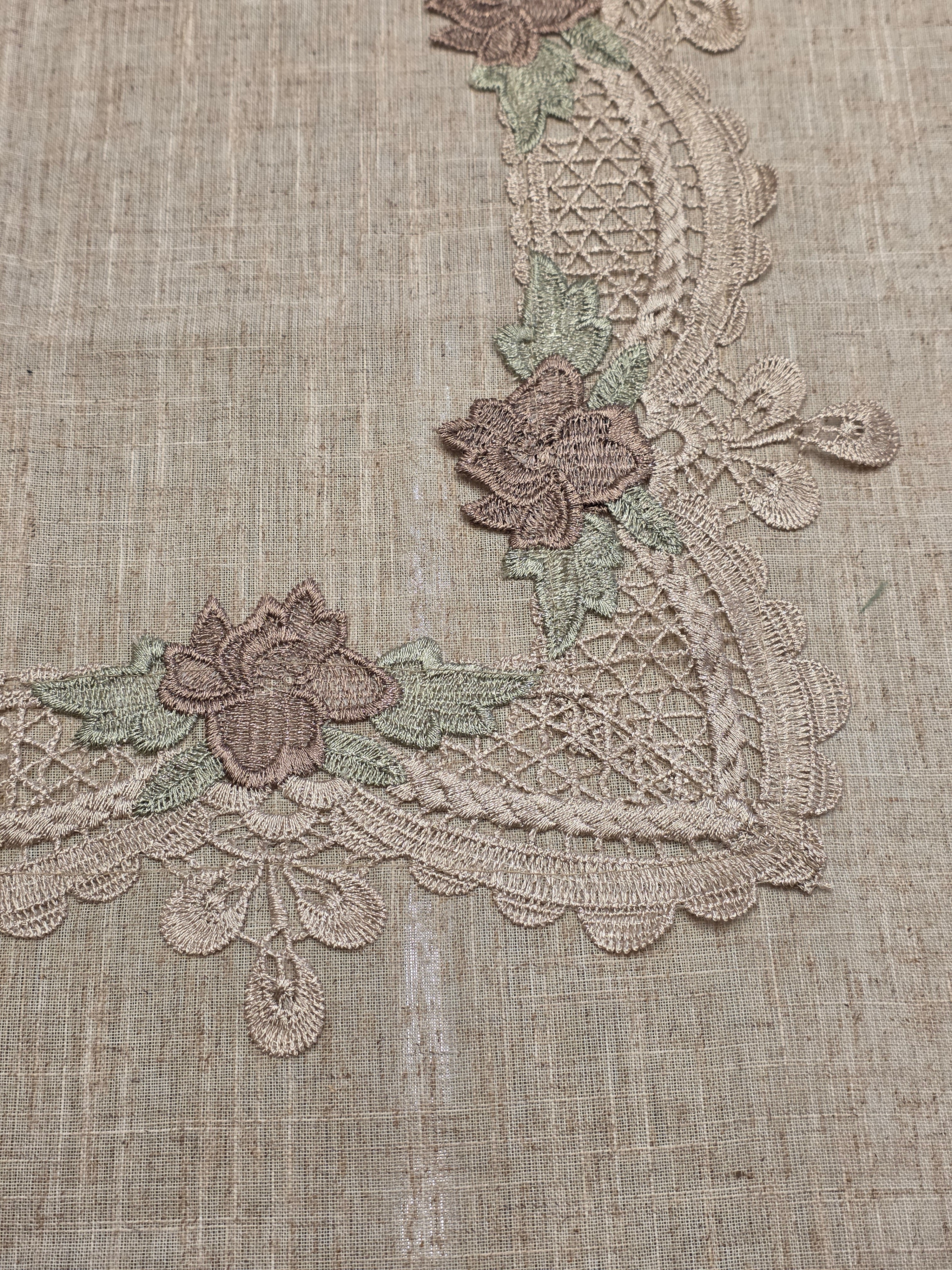Lace Border Table Cloth