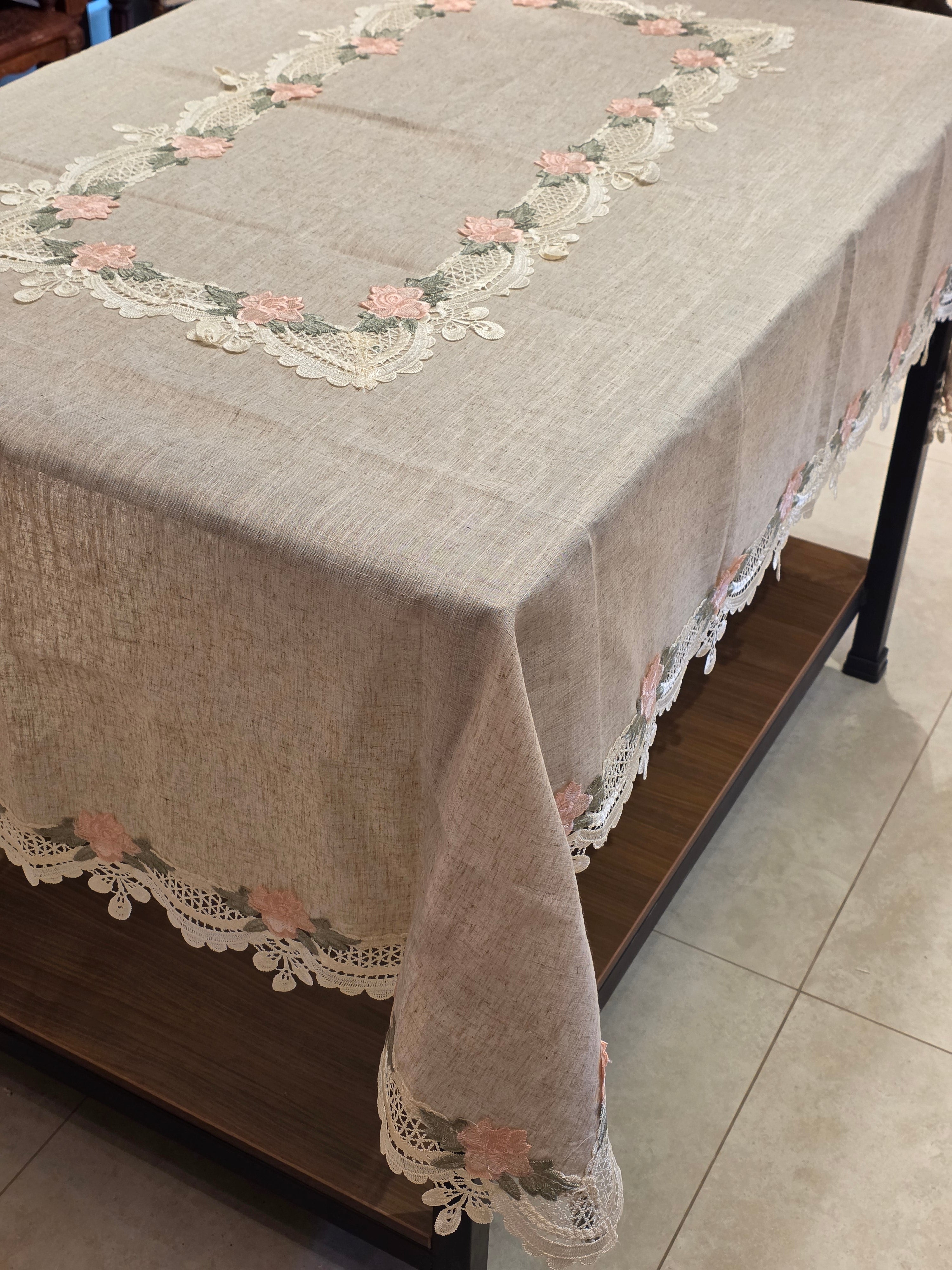 Lace Border Table Cloth