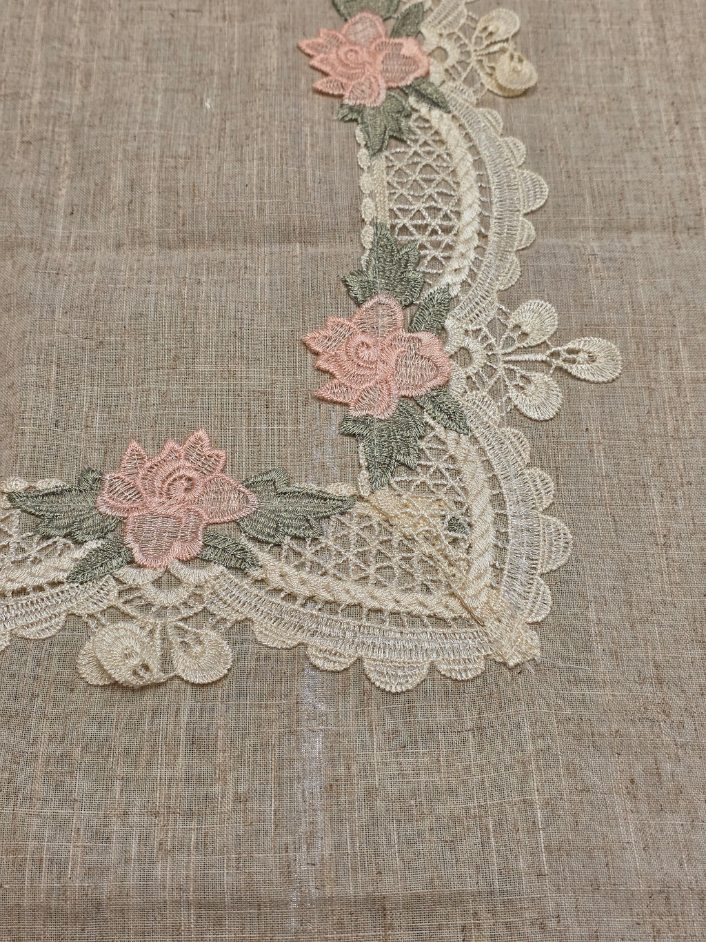 Lace Border Table Cloth