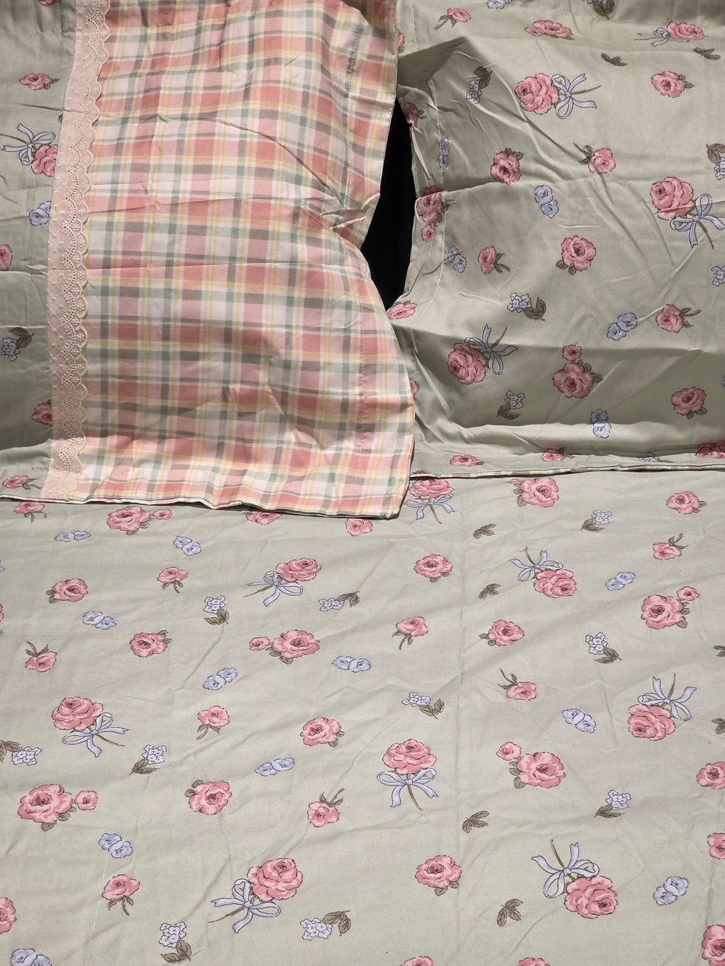 King Size Cotton Bedsheet Set with Hakoba Lace