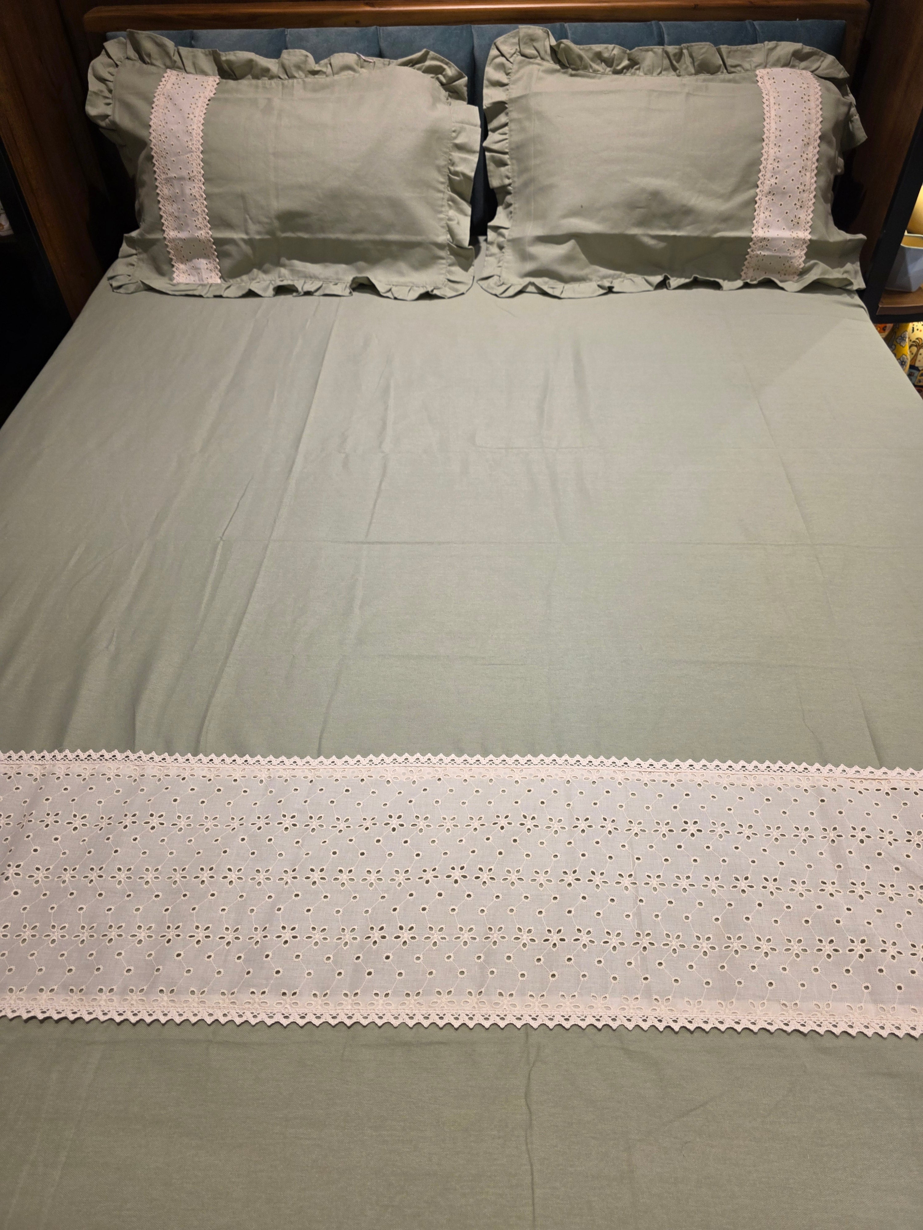 Elegant Hakoba Lace Bedsheet