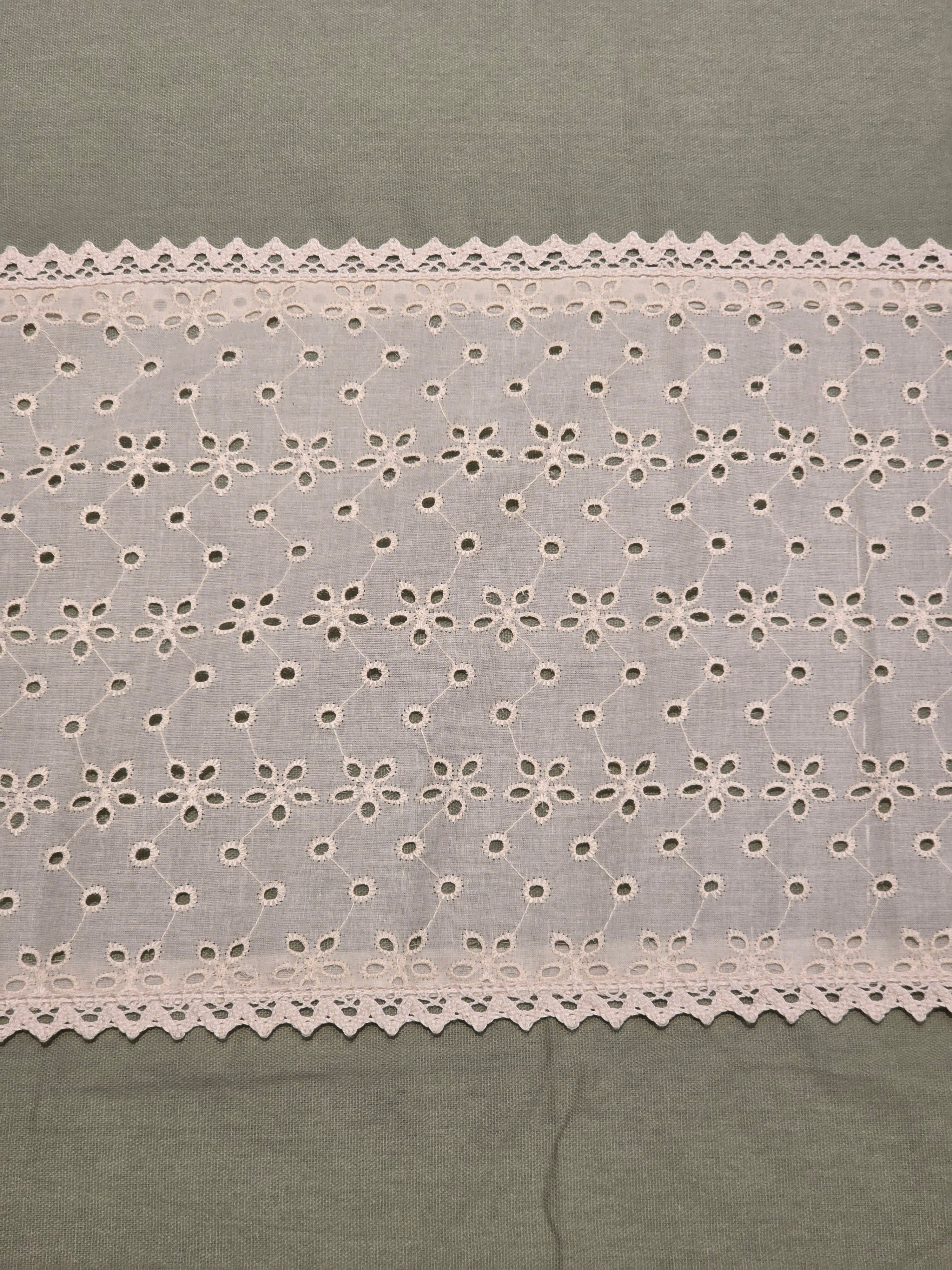 Elegant Hakoba Lace Bedsheet