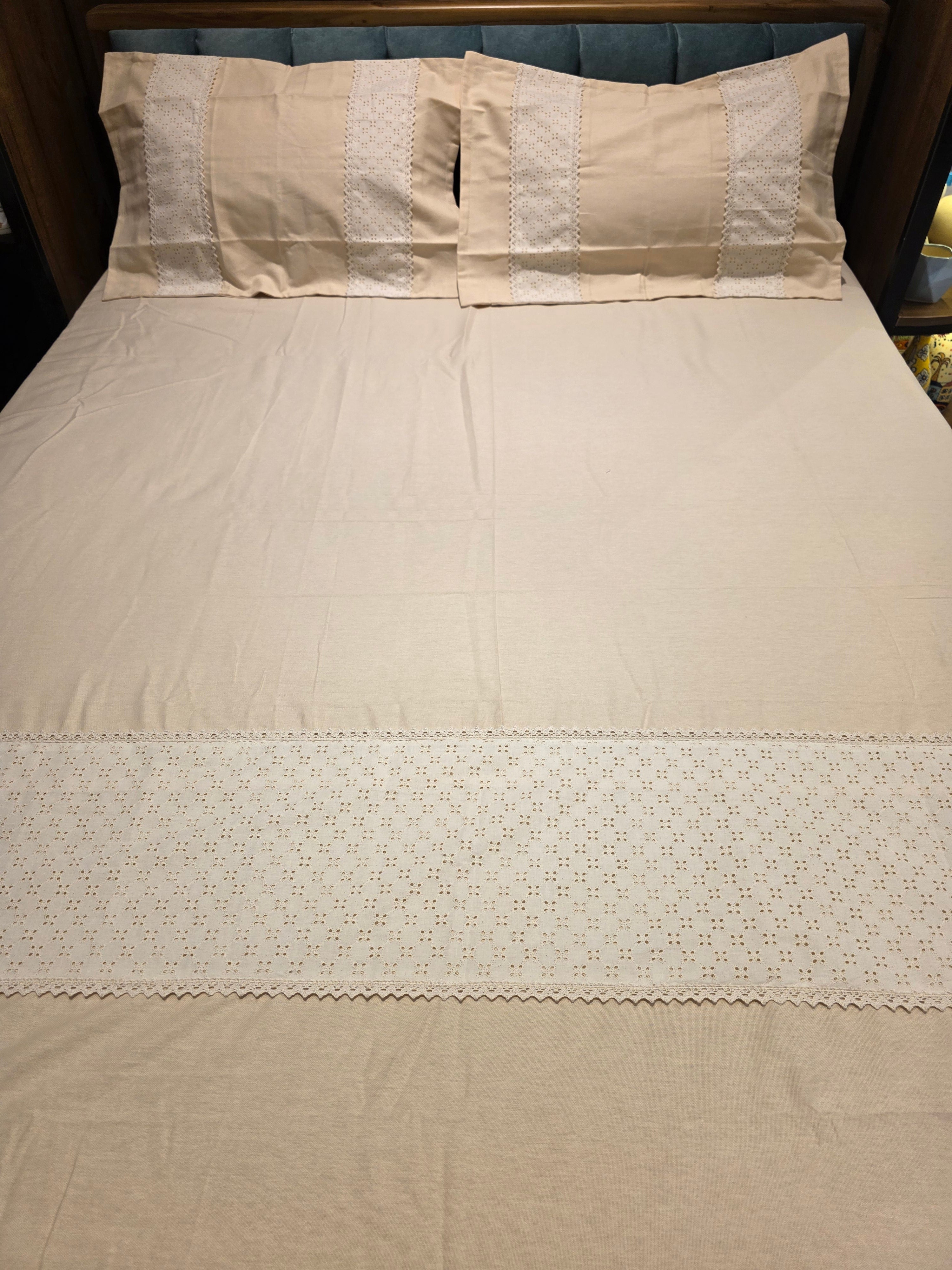 Elegant Hakoba Lace Bedsheet